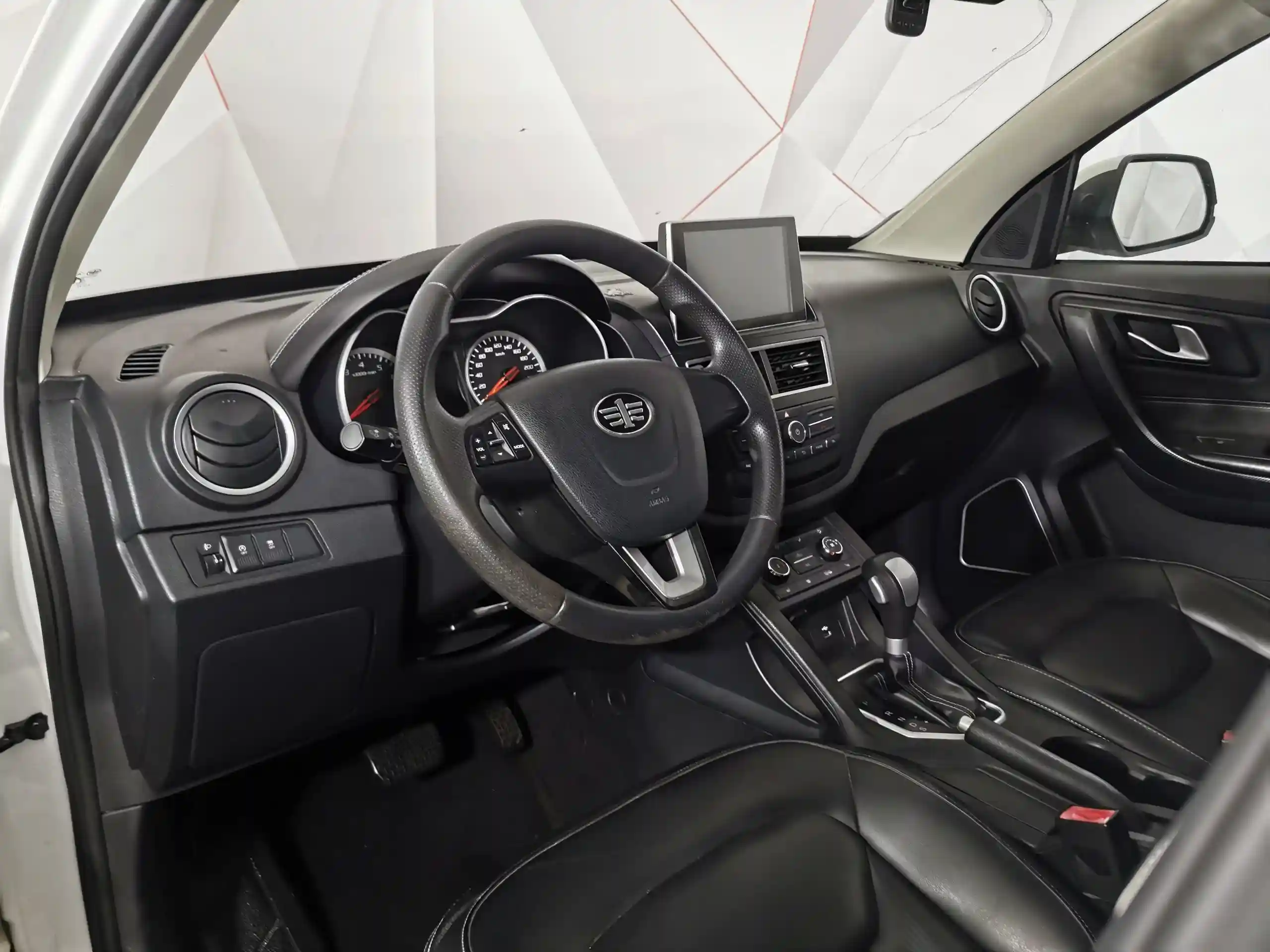 FAW Besturn X40 2019