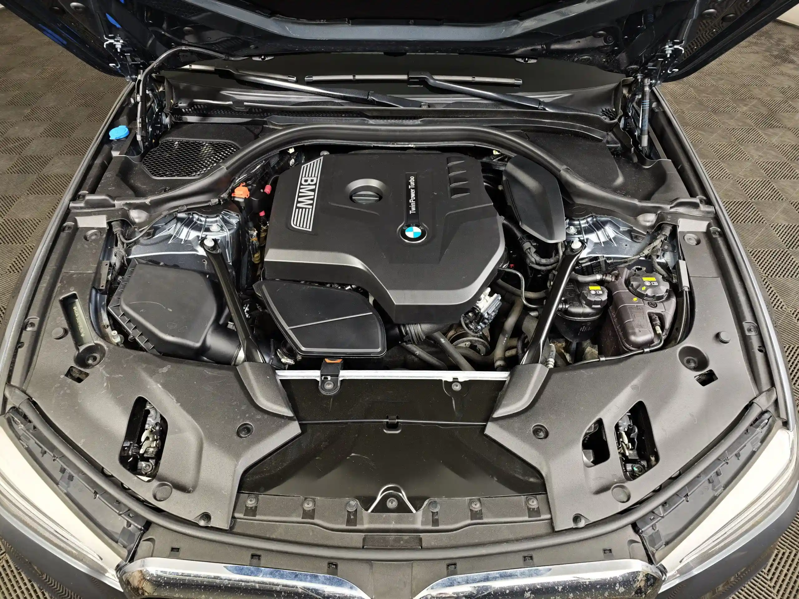 BMW 5 серия 2017