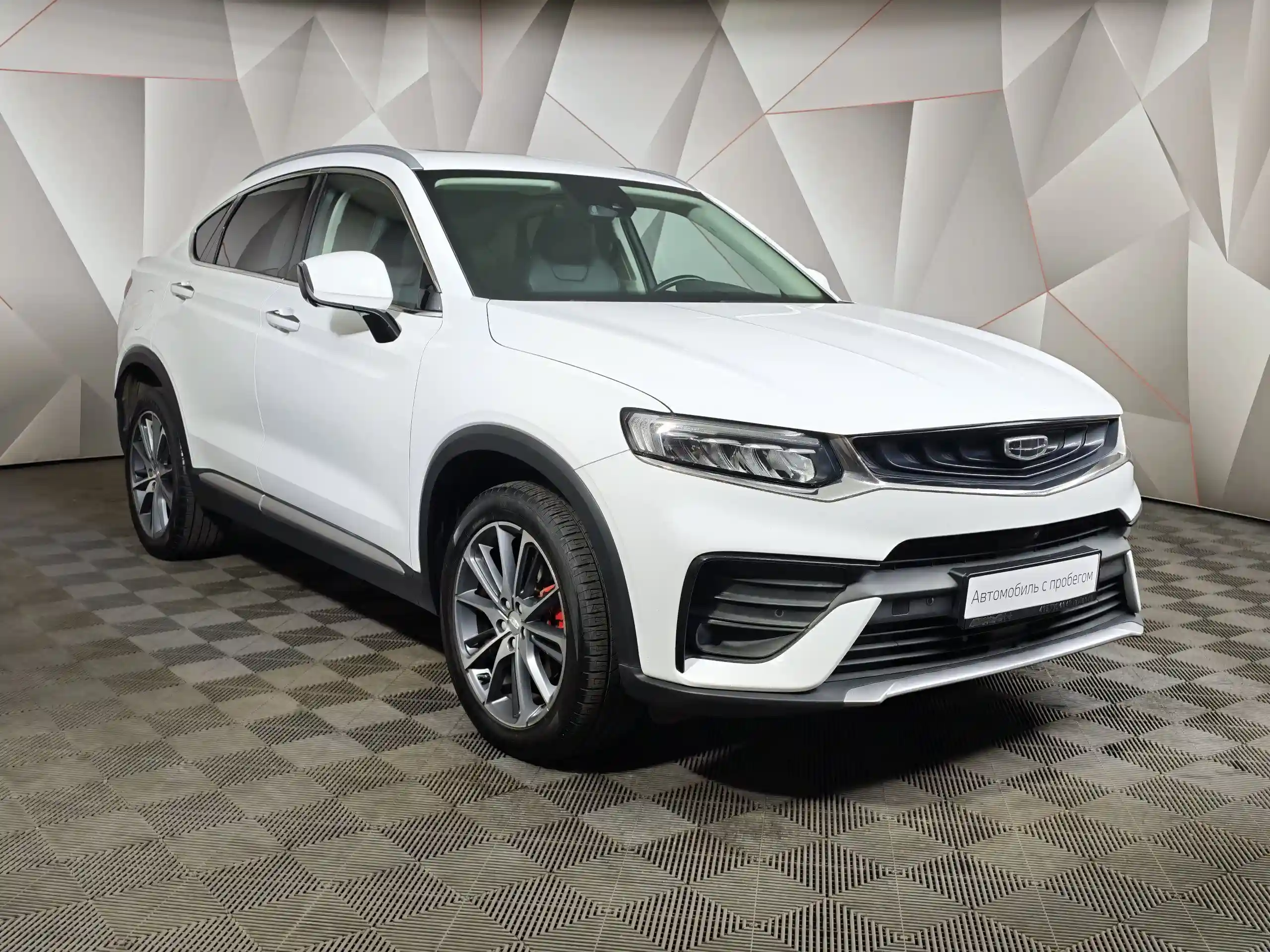 Geely Tugella 2021