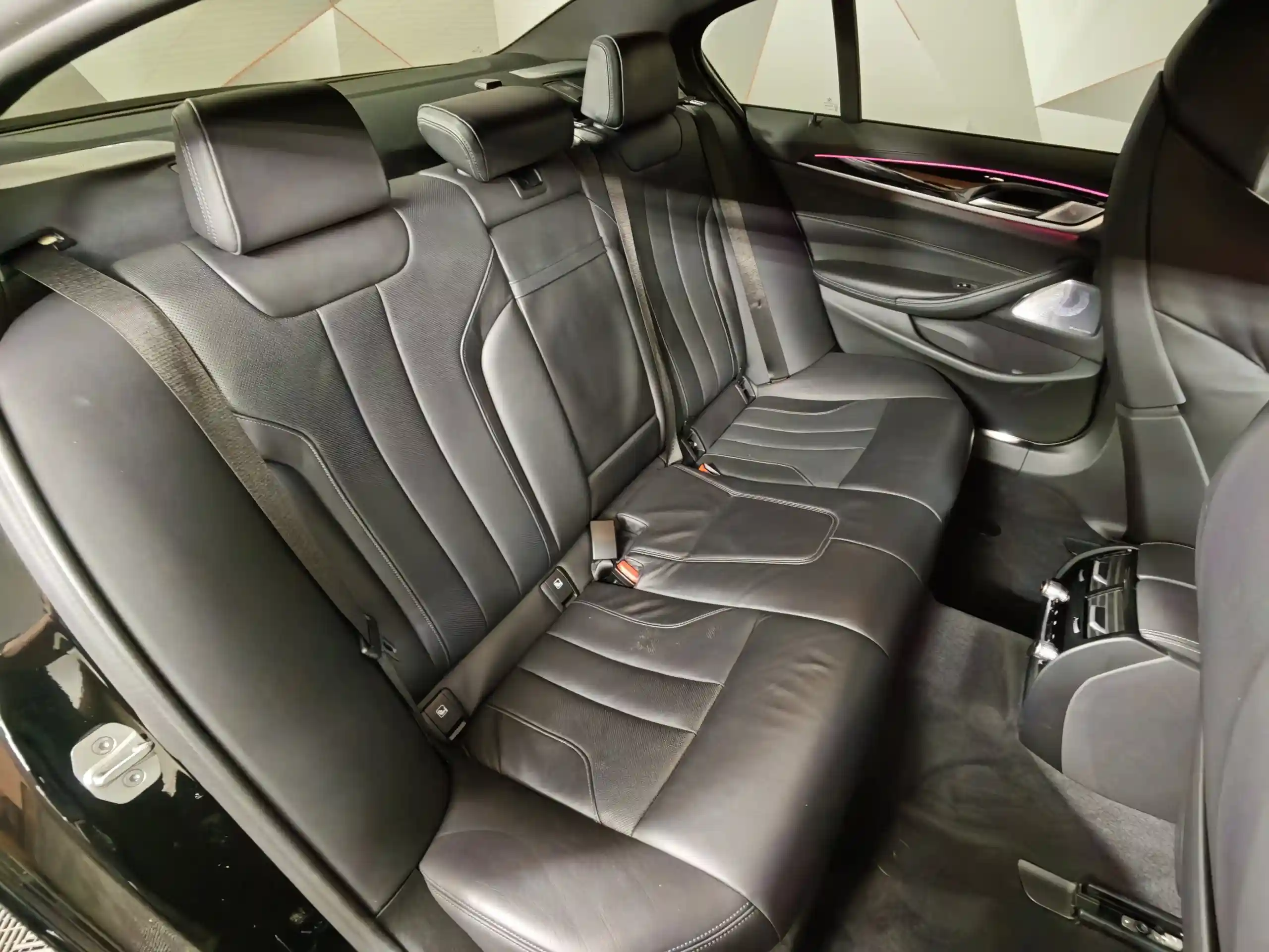 BMW M5 2022