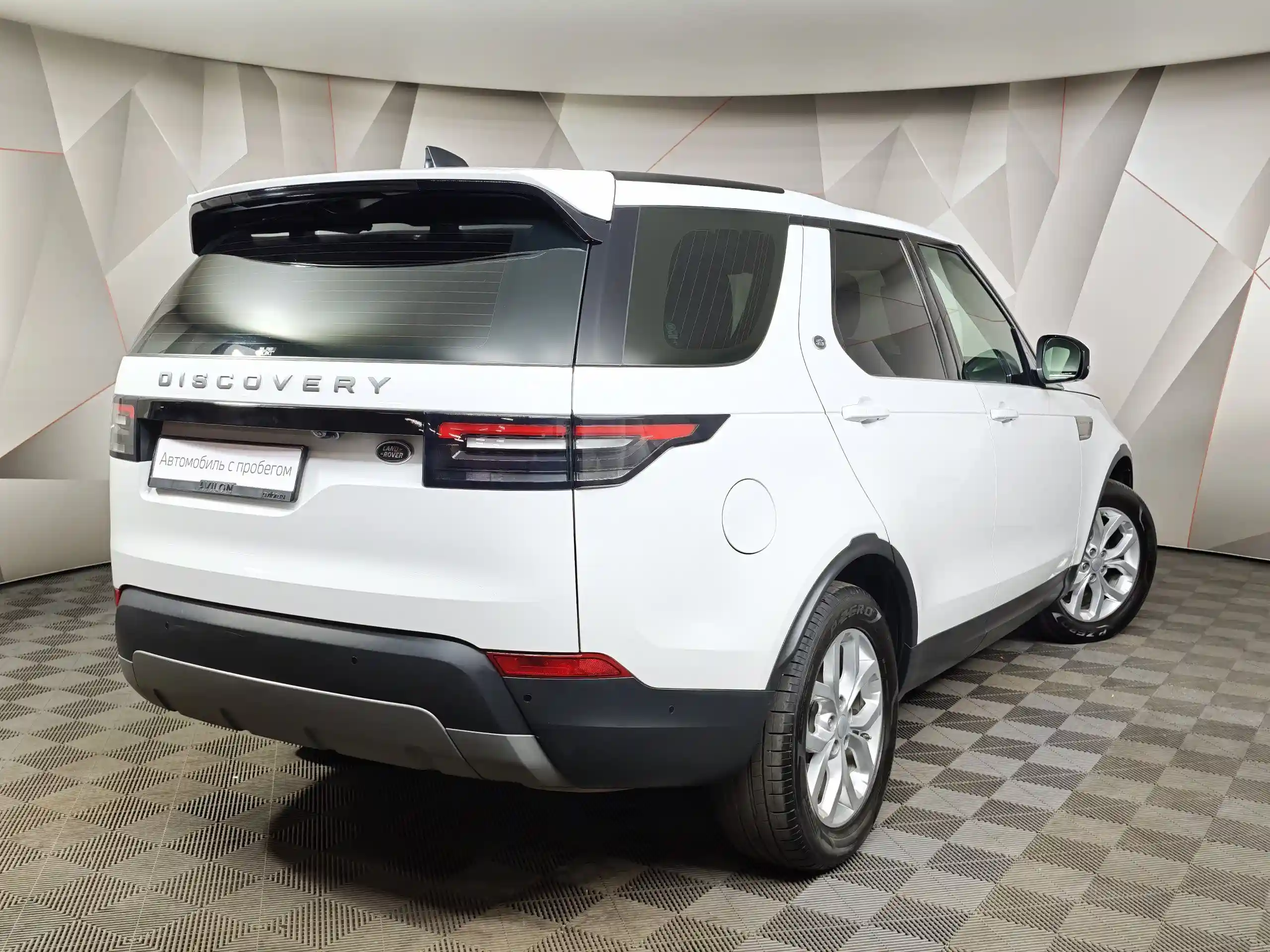 Land Rover Discovery 2019