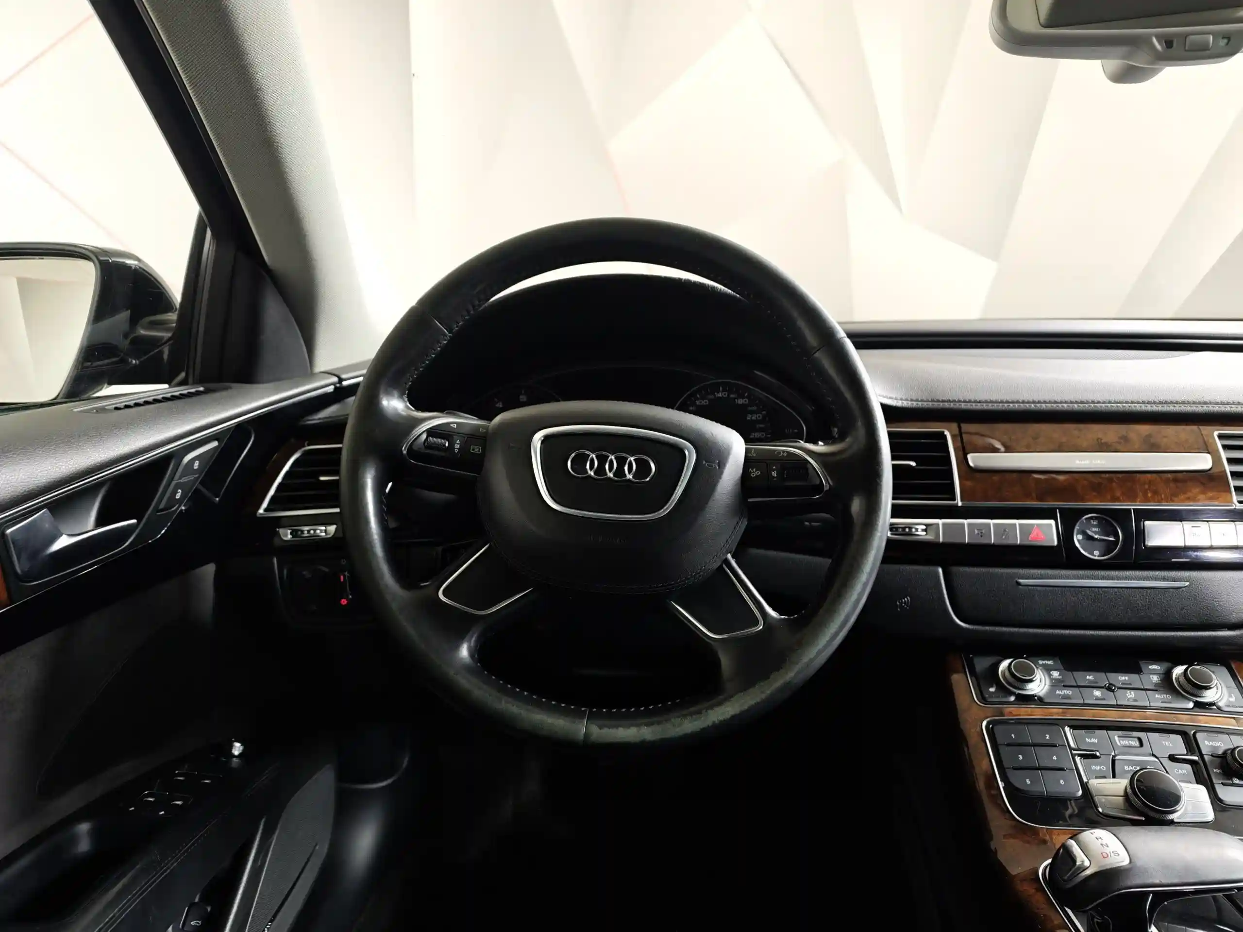 Audi A8 2011