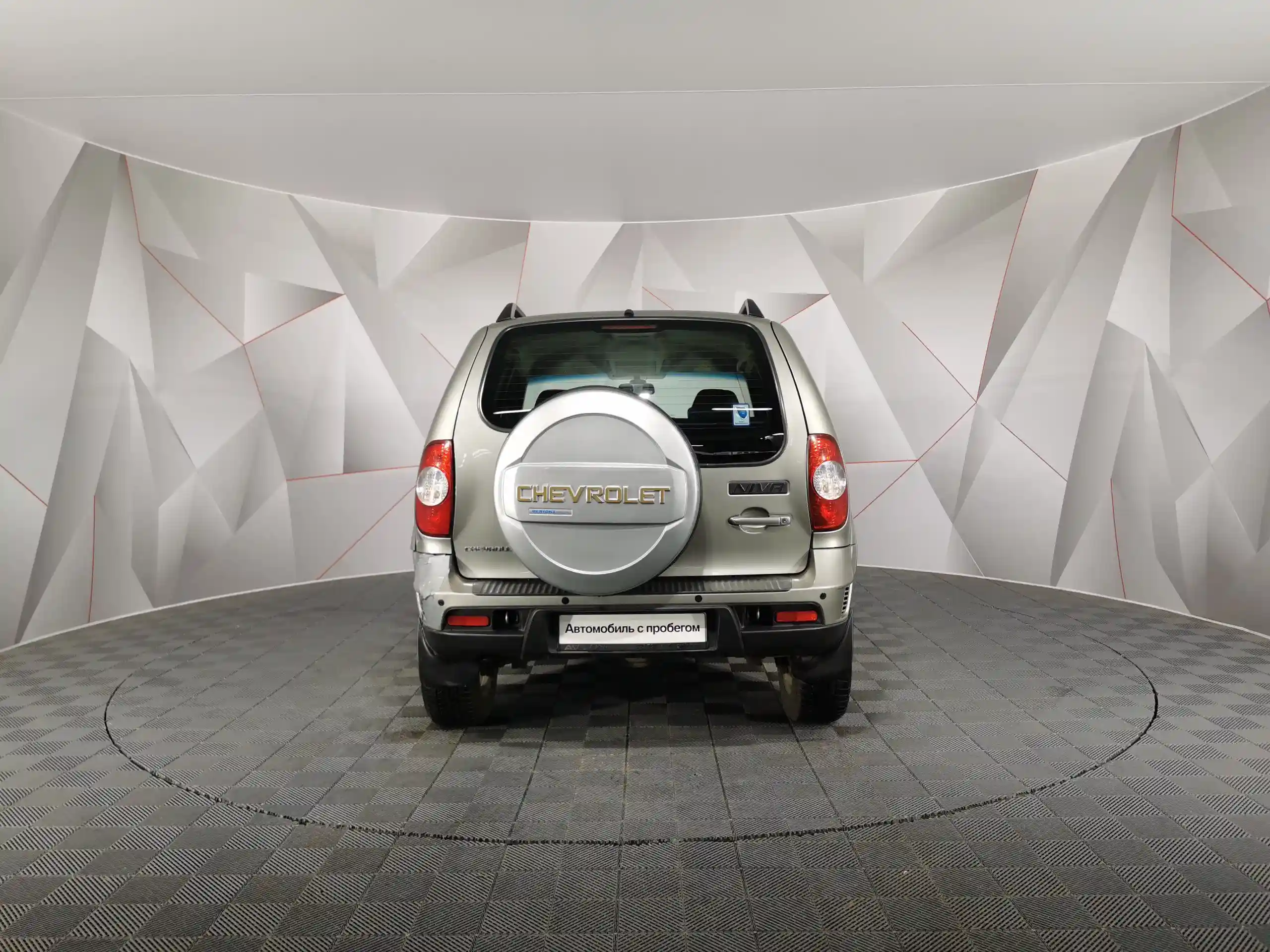 Chevrolet Niva 2013