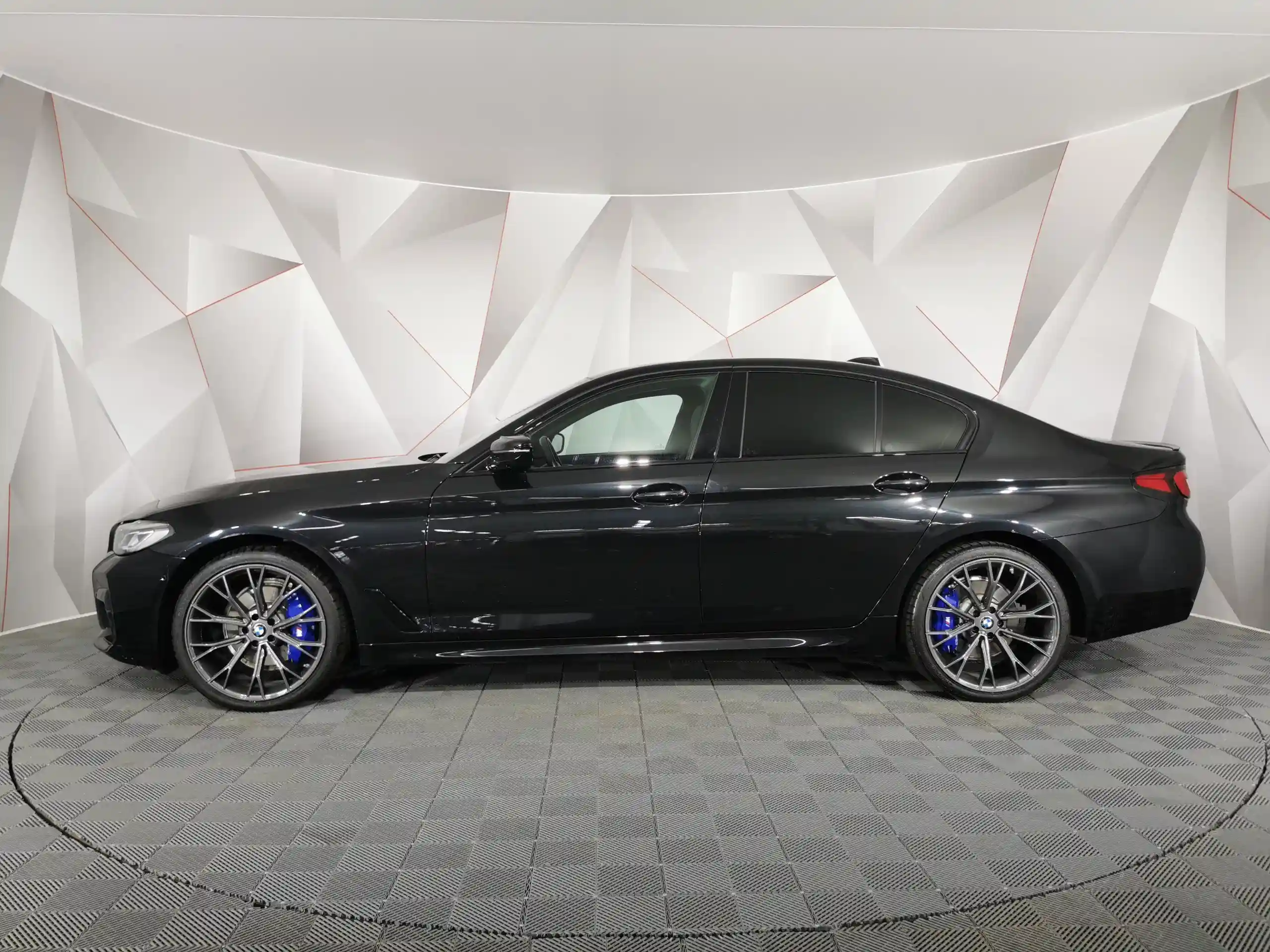 BMW 5 серия 2020