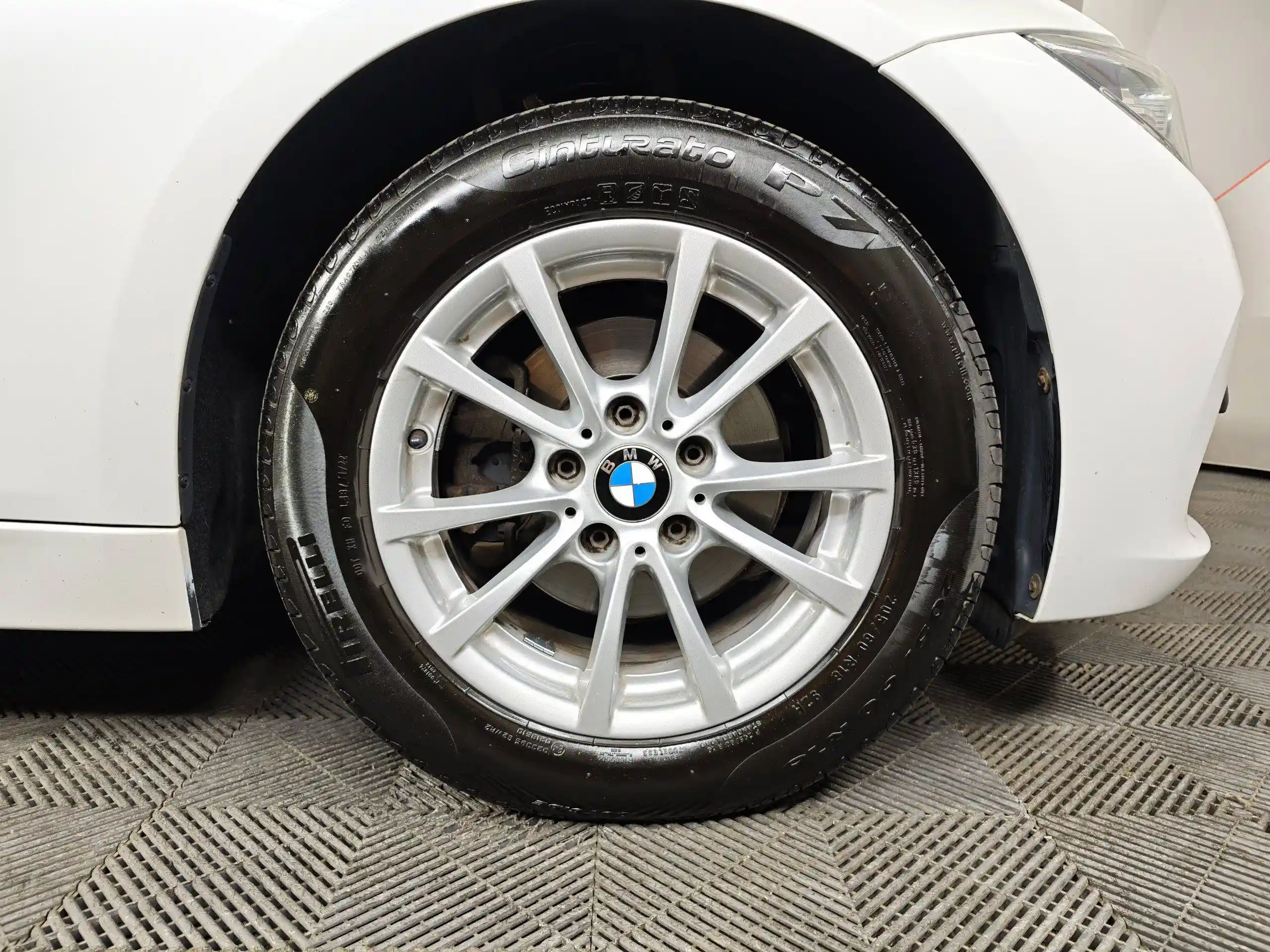 BMW 3 серия 2017