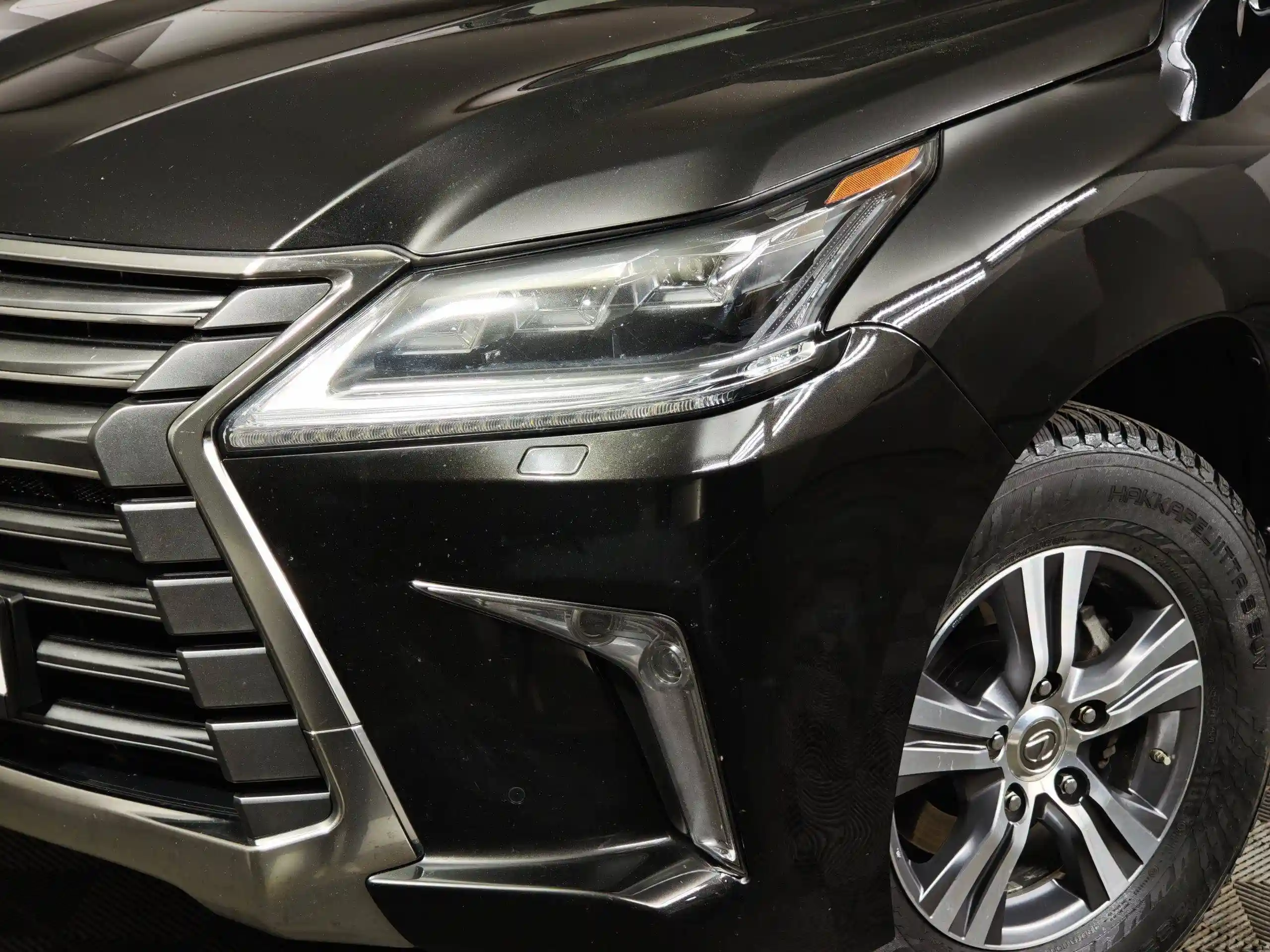 Lexus LX 2020