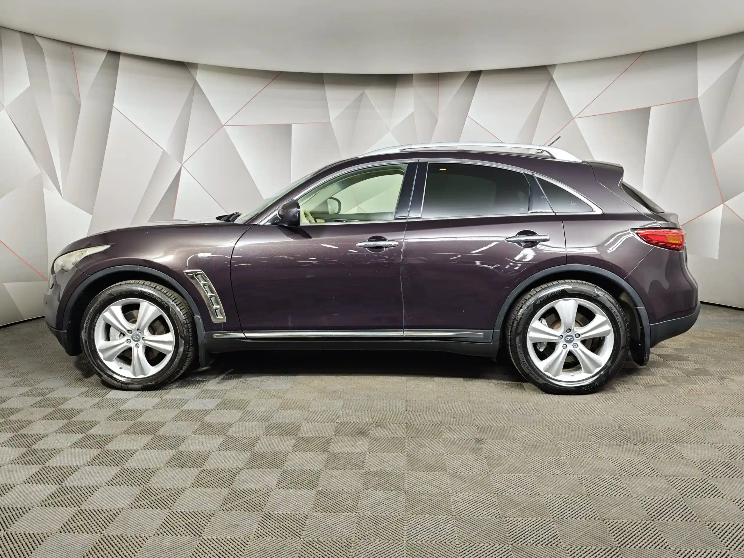 Infiniti FX-Series 2011