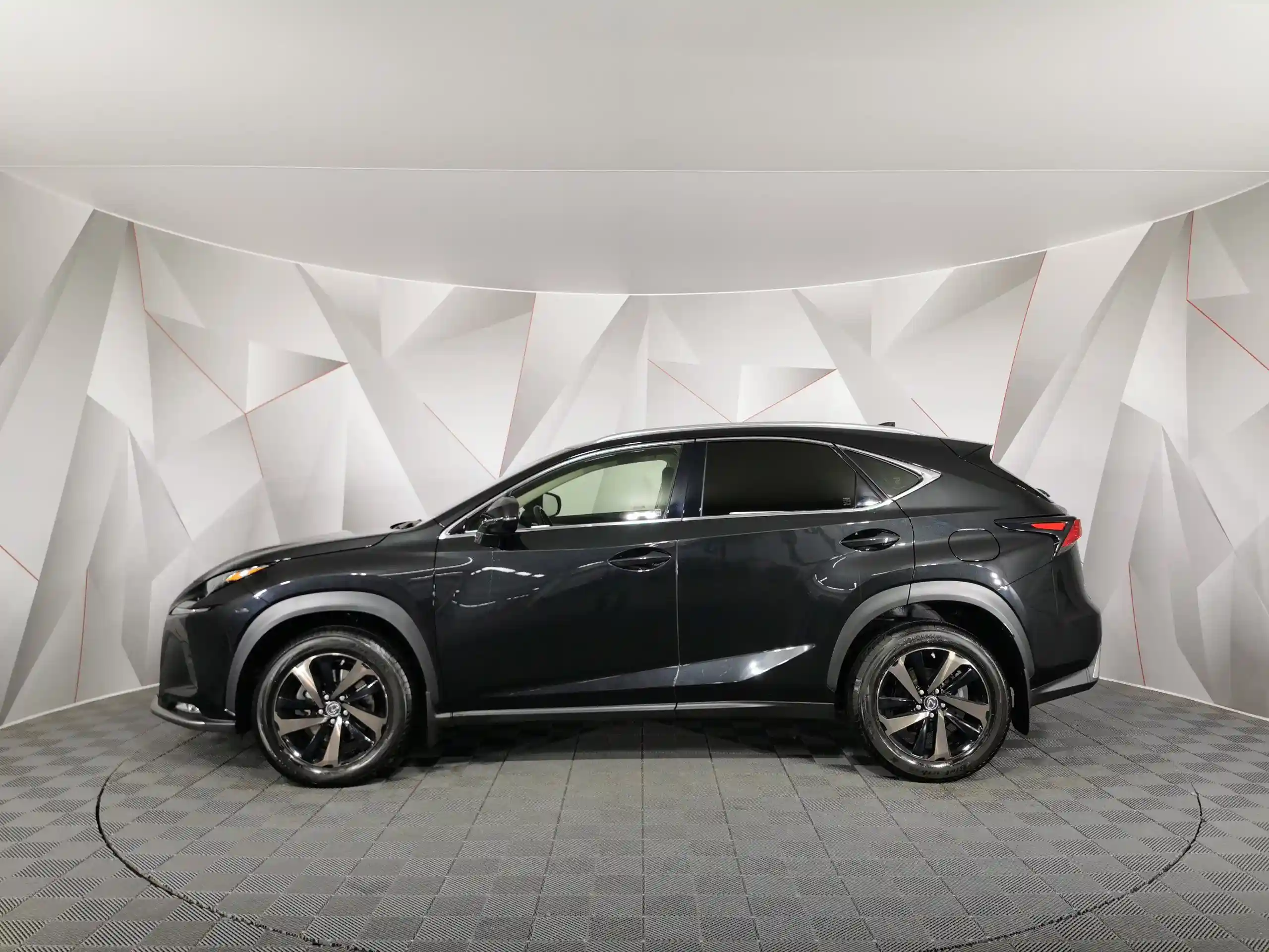 Lexus NX 2021