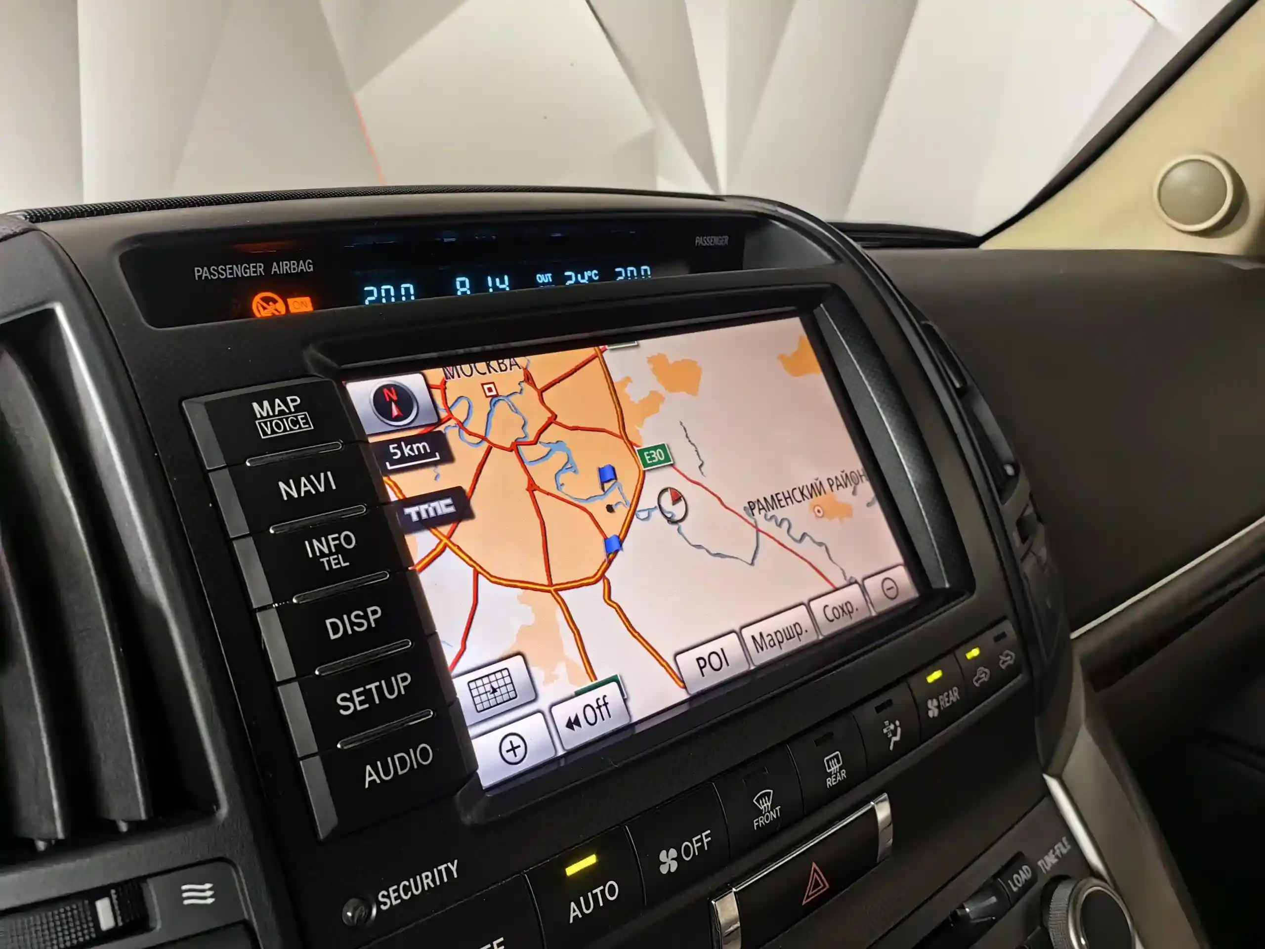 Toyota Land Cruiser 2011