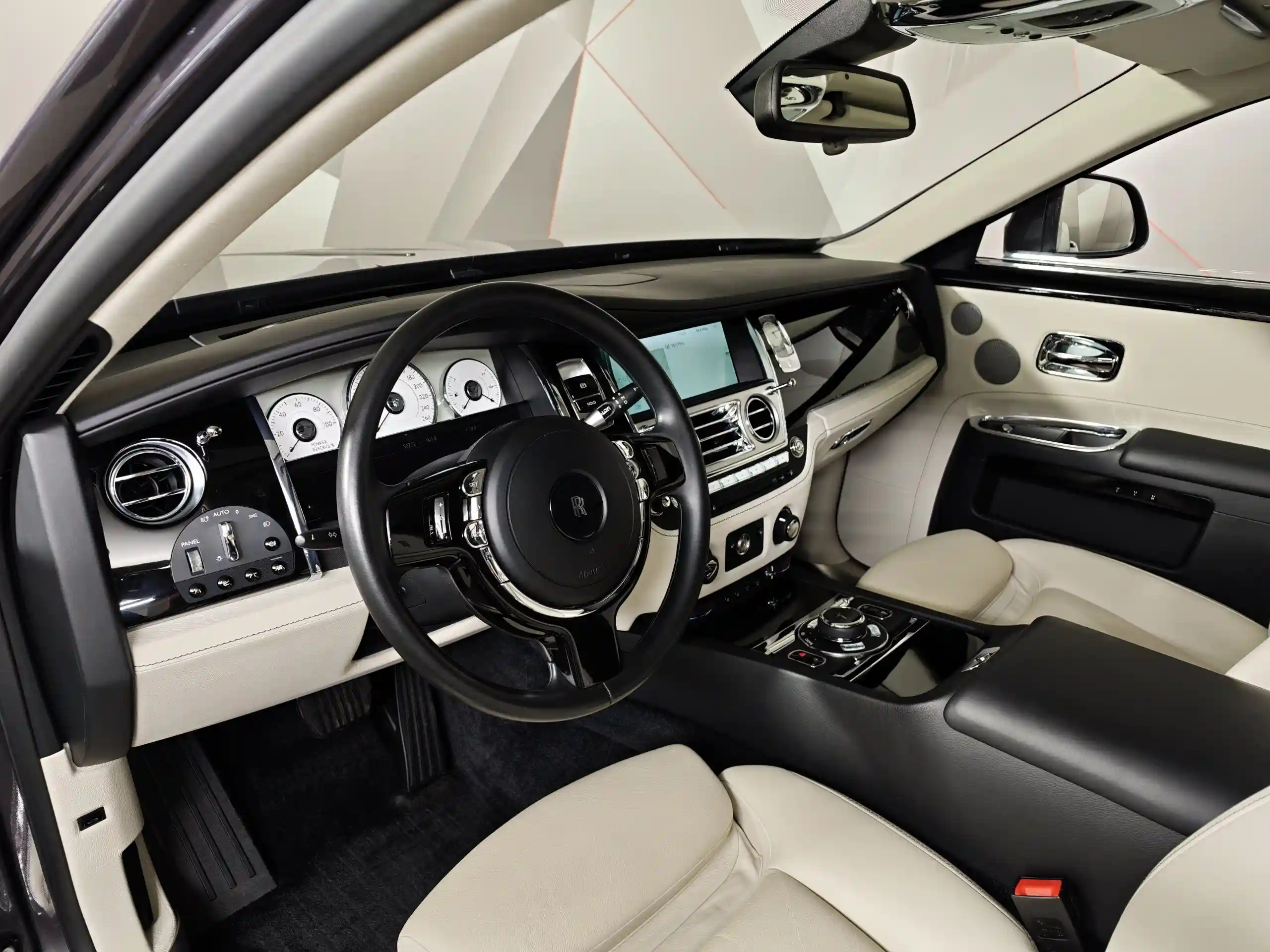 Rolls-Royce Ghost 2015