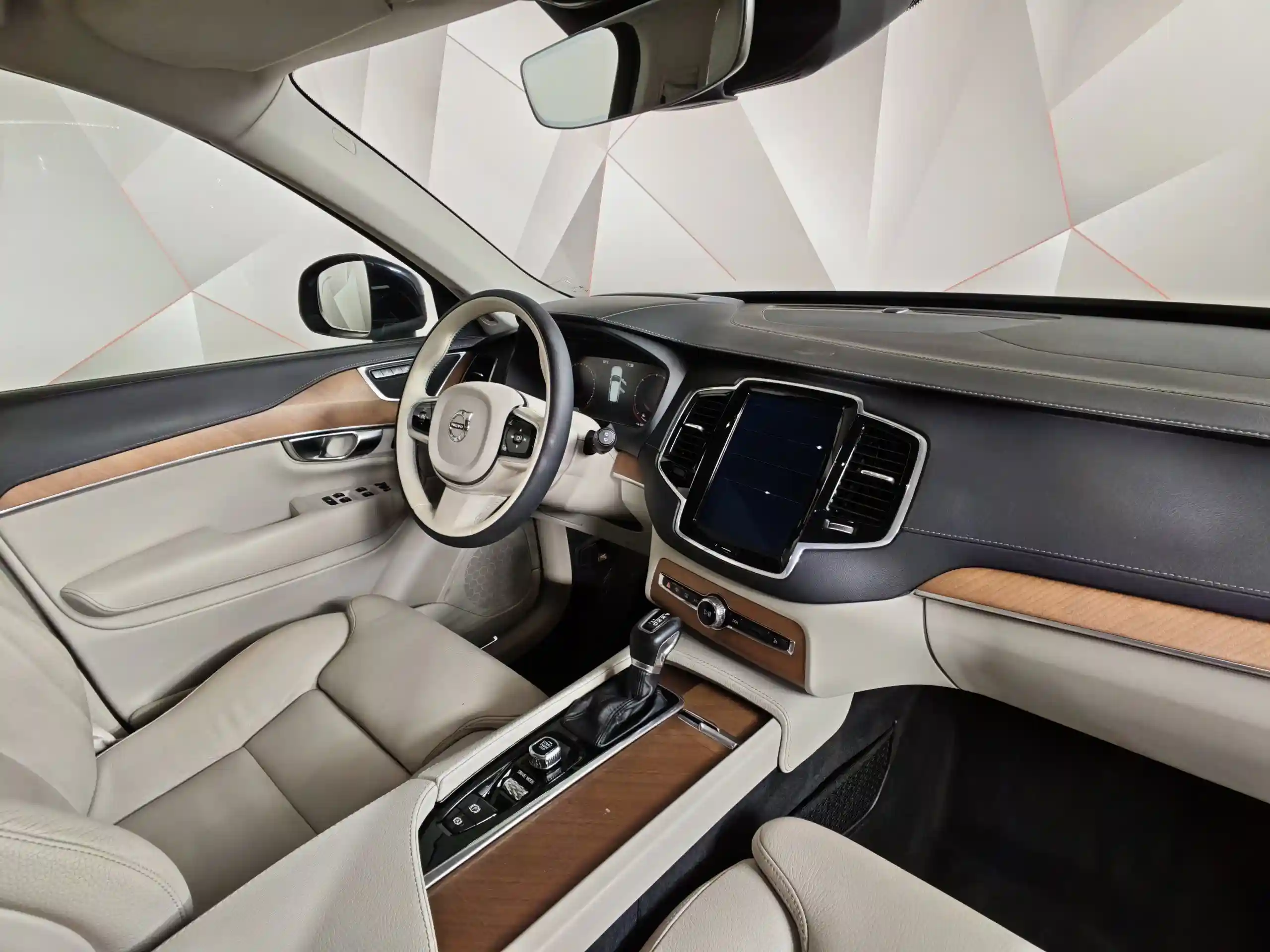 Volvo XC90 2019