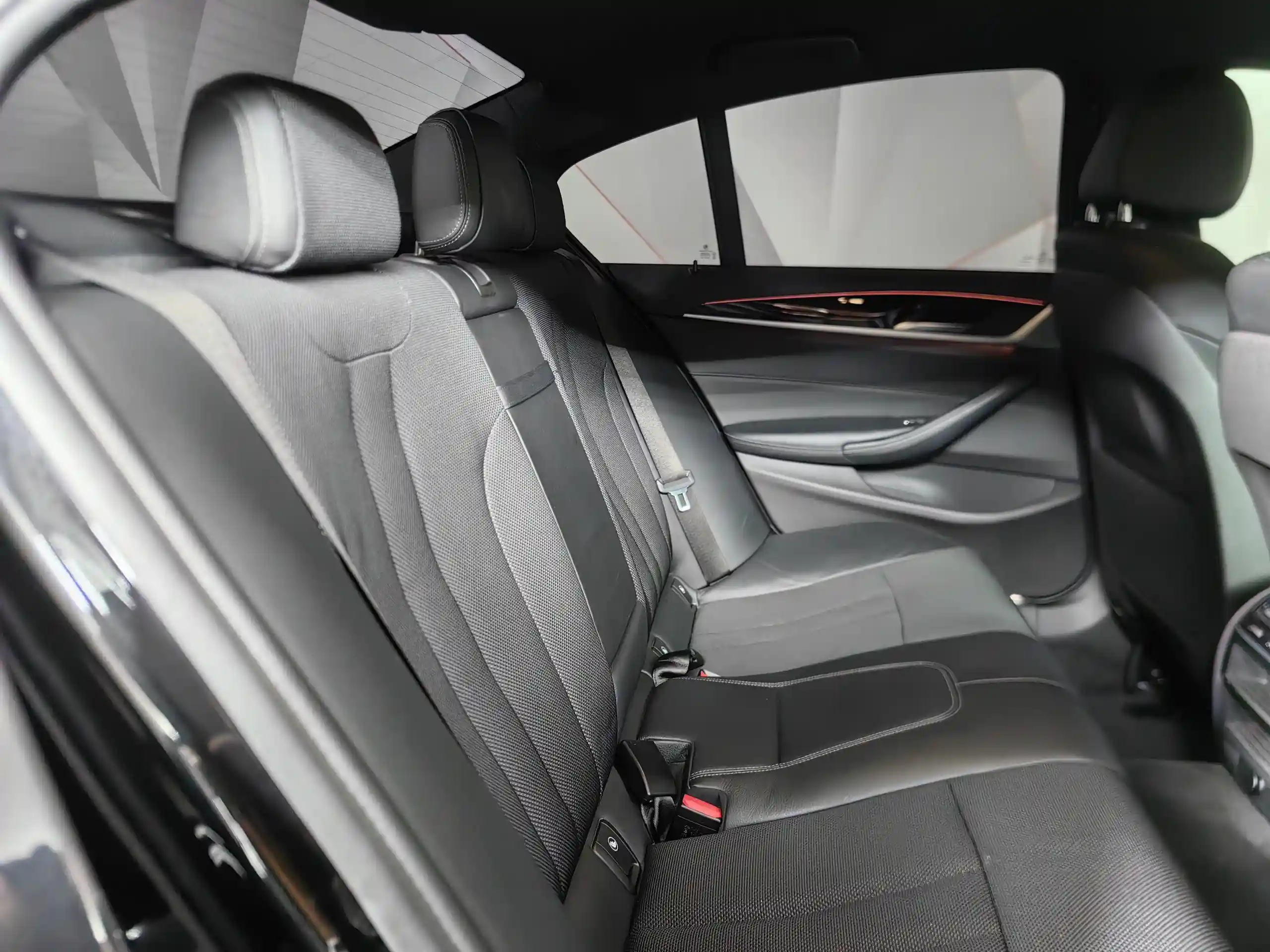 BMW 5 серия 2017