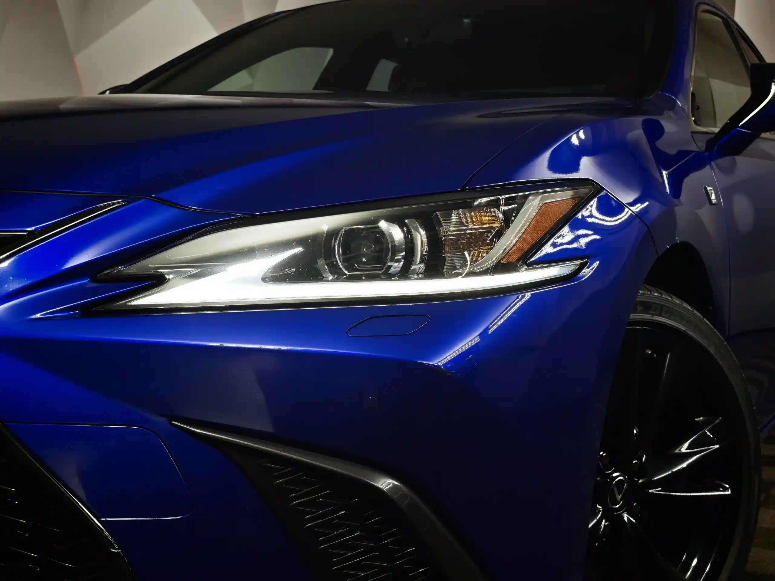 Lexus ES 2022