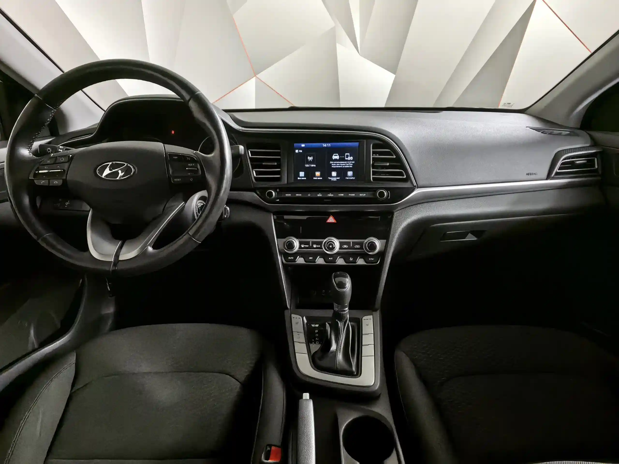 Hyundai Elantra 2019