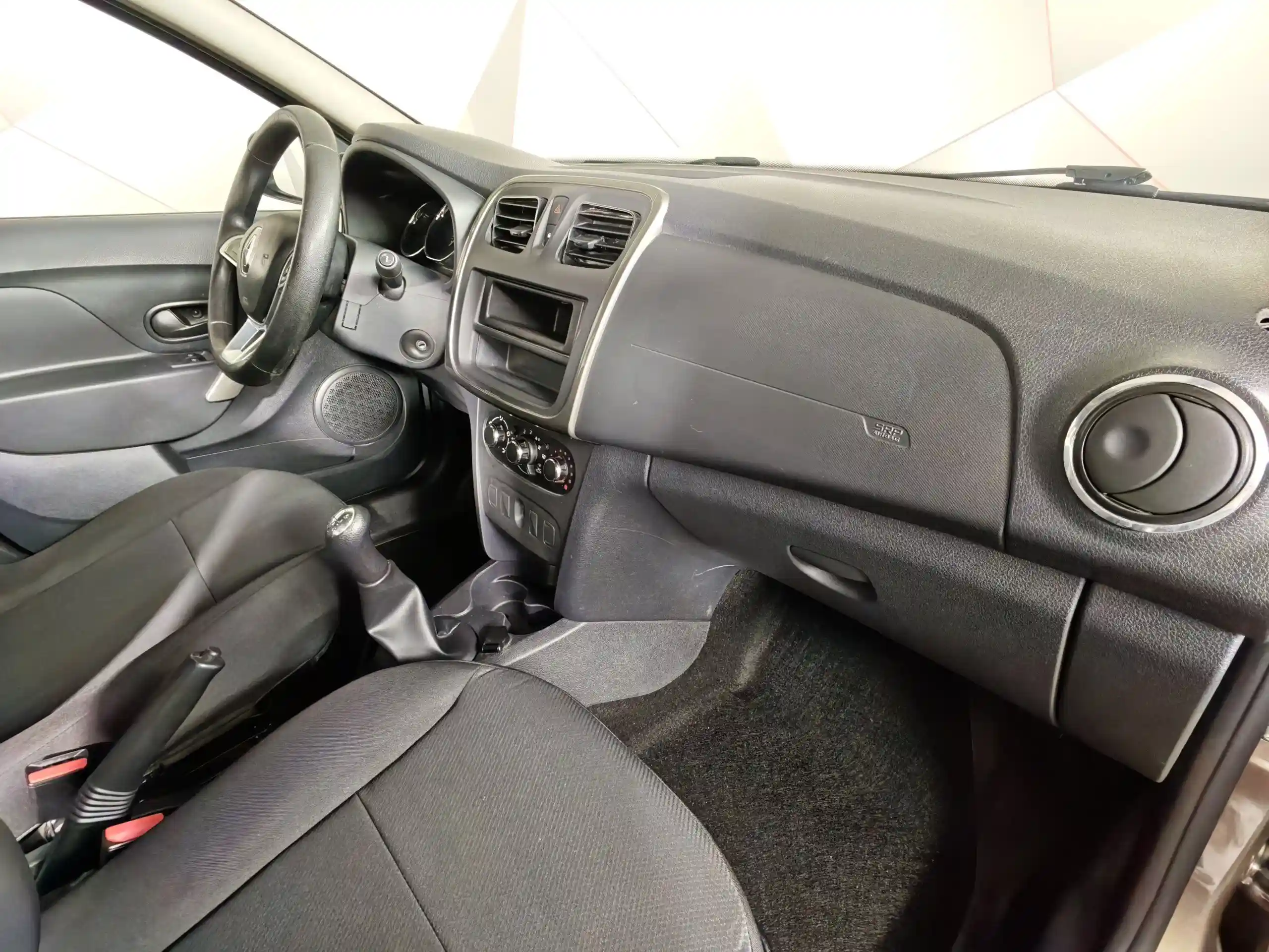 Renault Logan 2018
