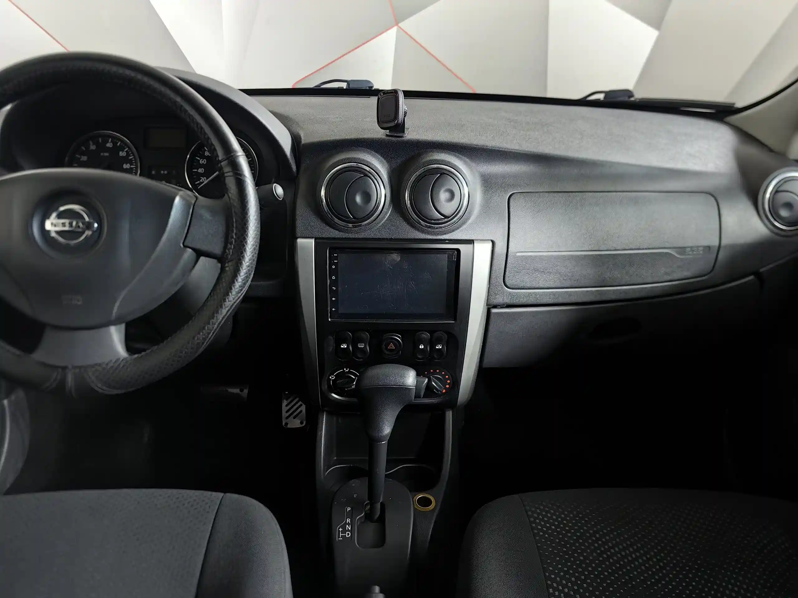 Nissan Almera 2014