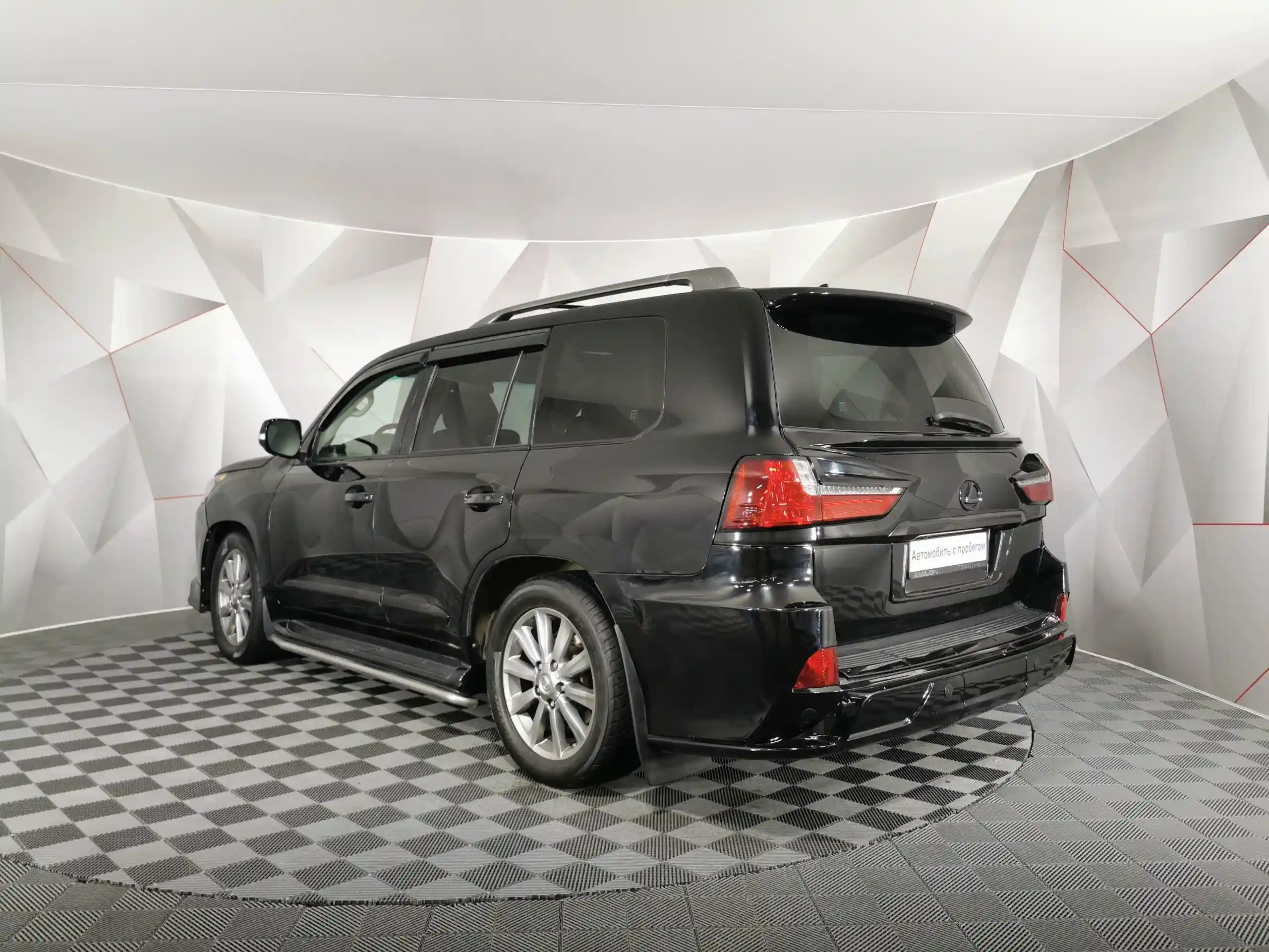 Lexus LX 2010