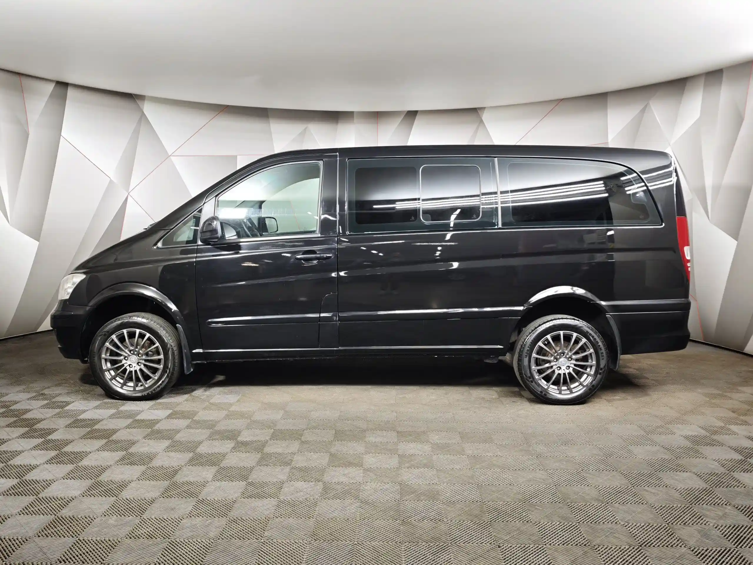 Mercedes-Benz Viano 2011