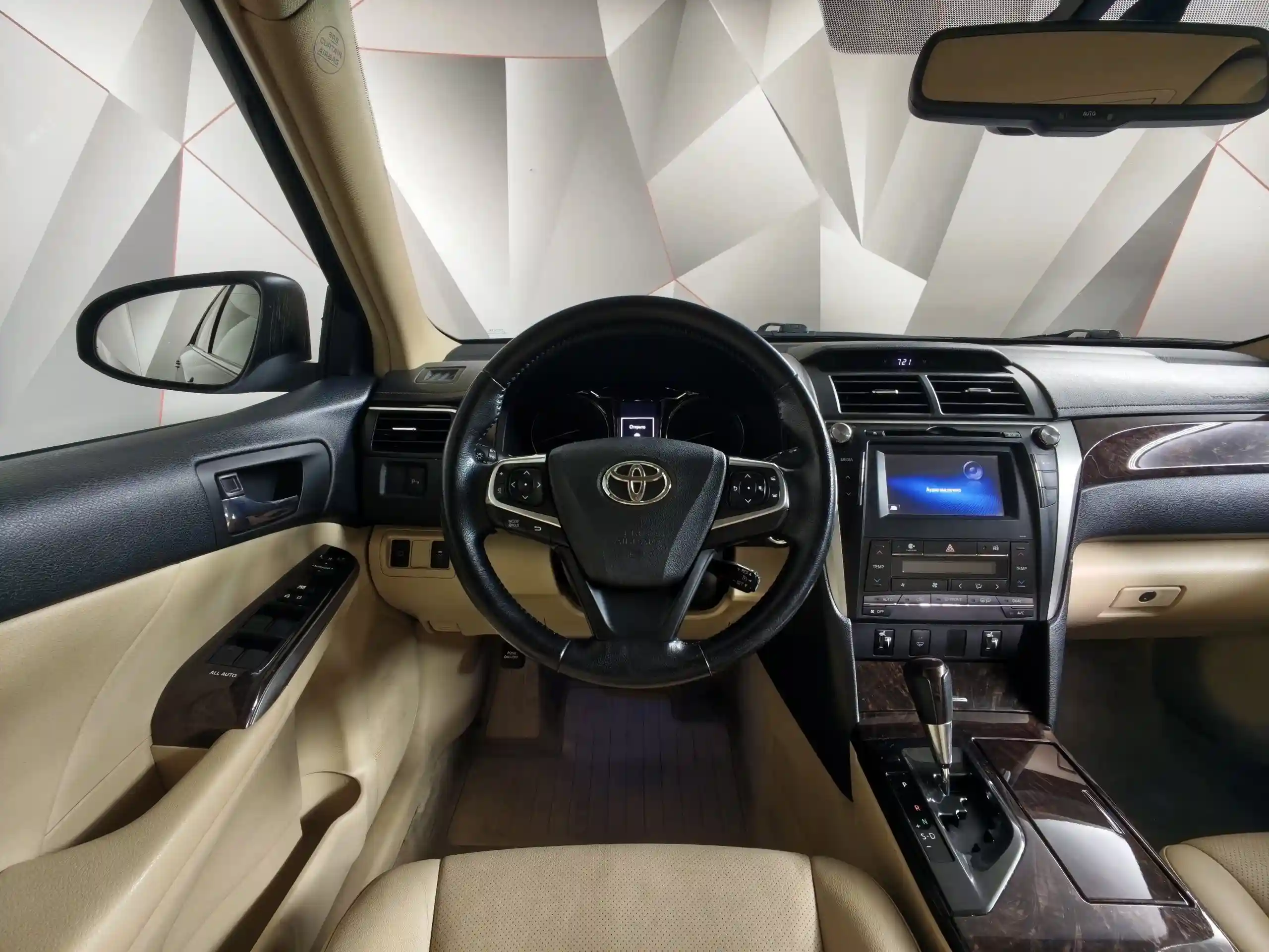 Toyota Camry 2015
