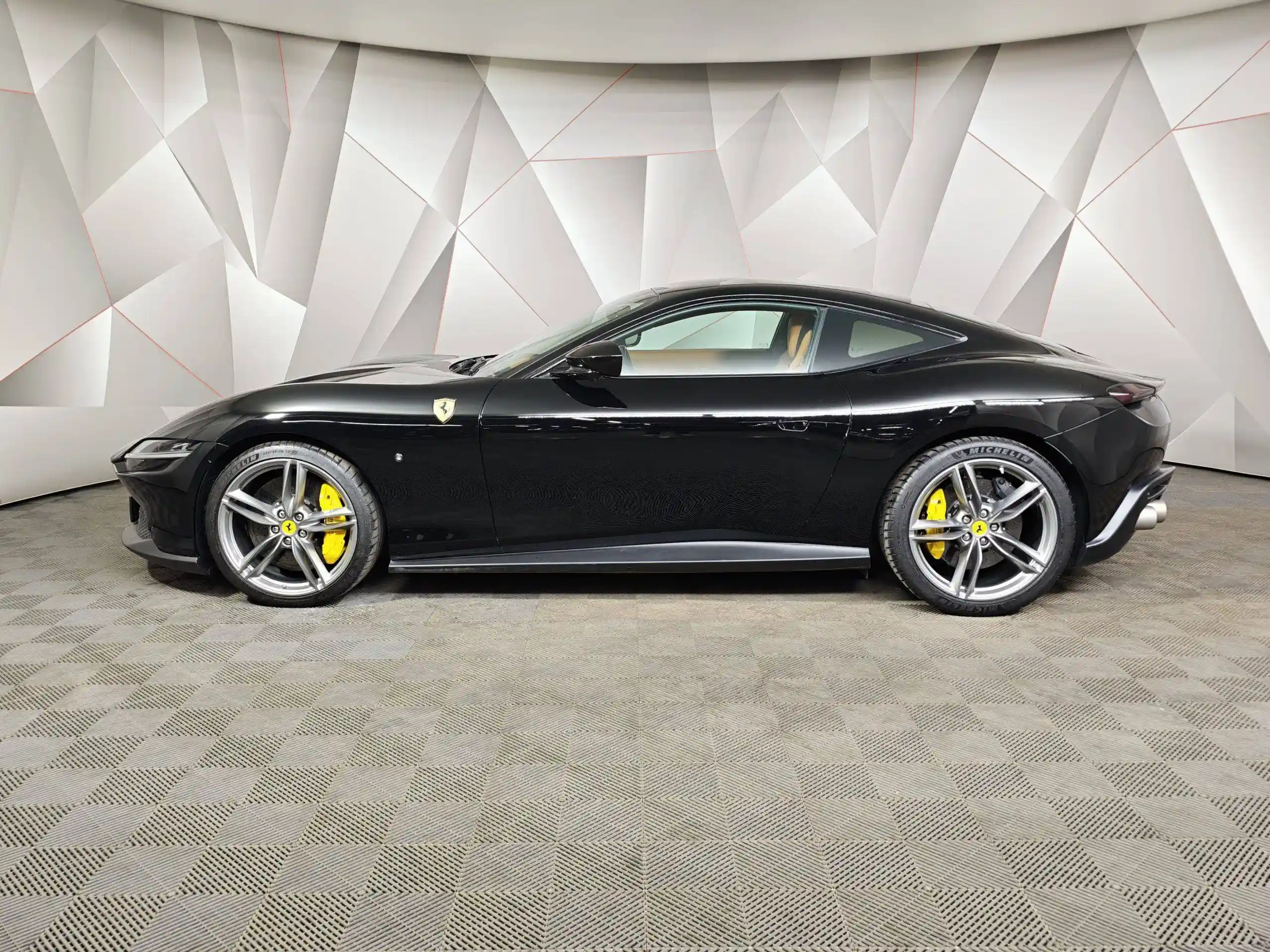 Ferrari Roma 2021