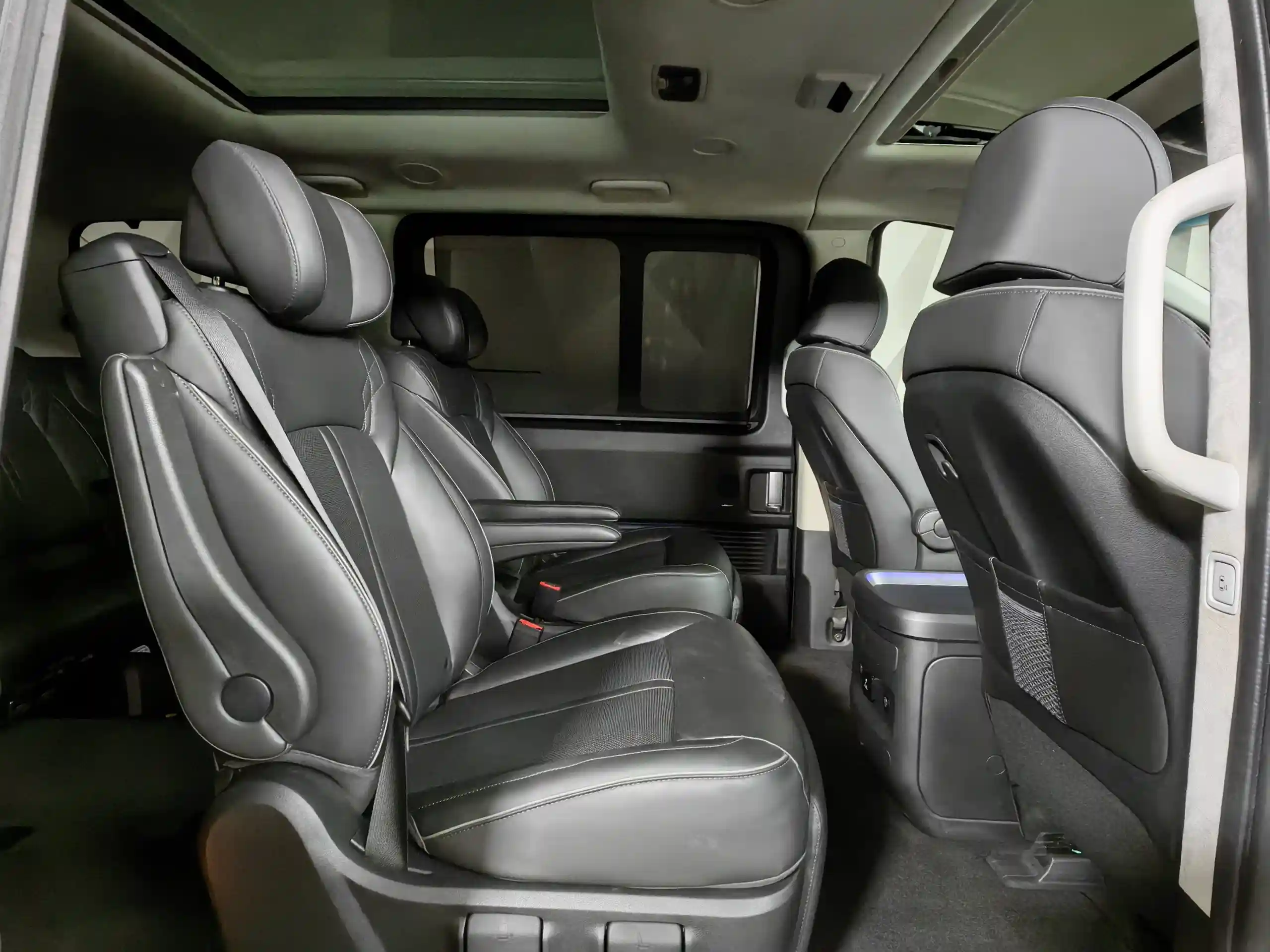 Hyundai Staria 2021