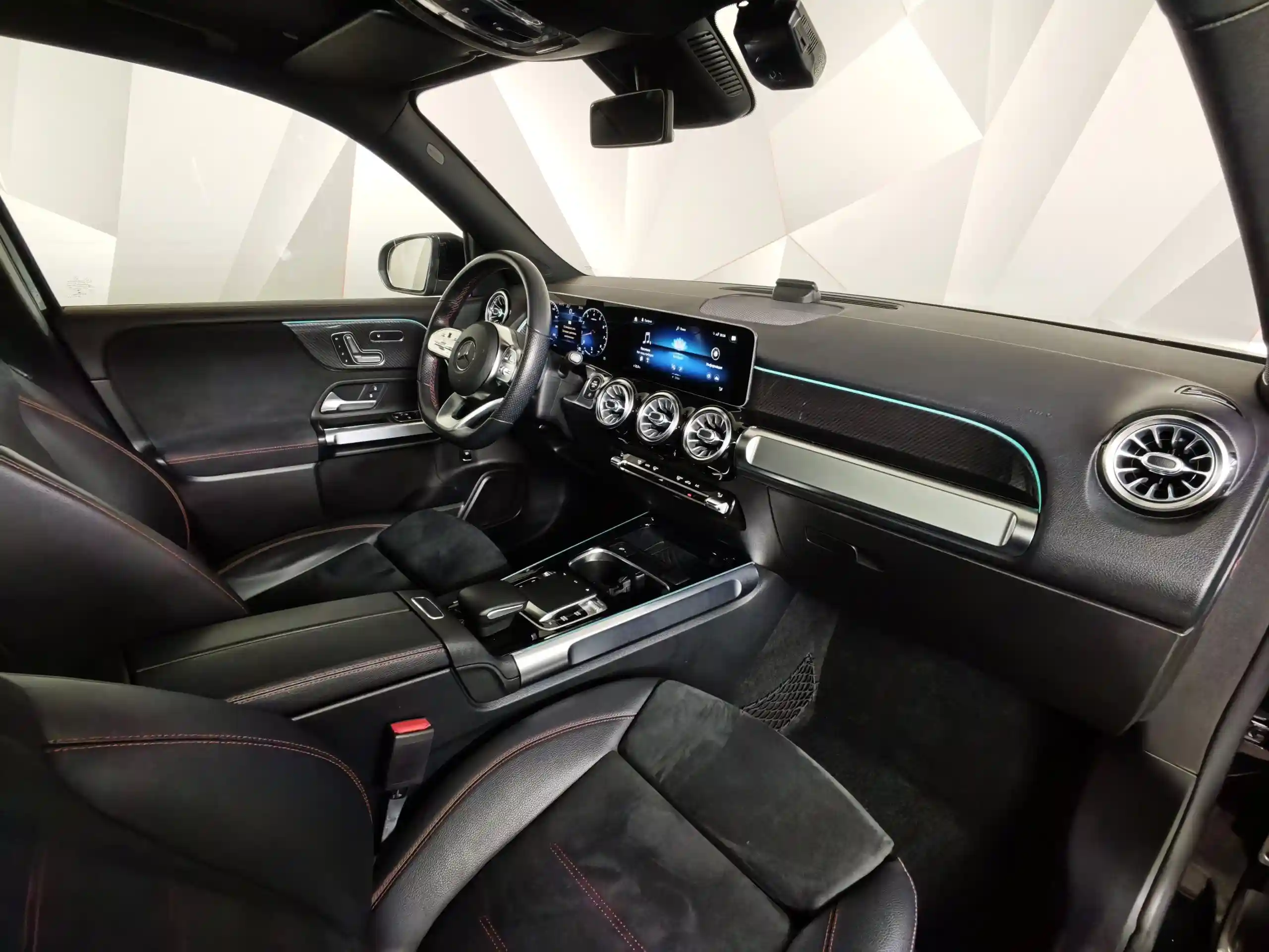 Mercedes-Benz GLB 2020