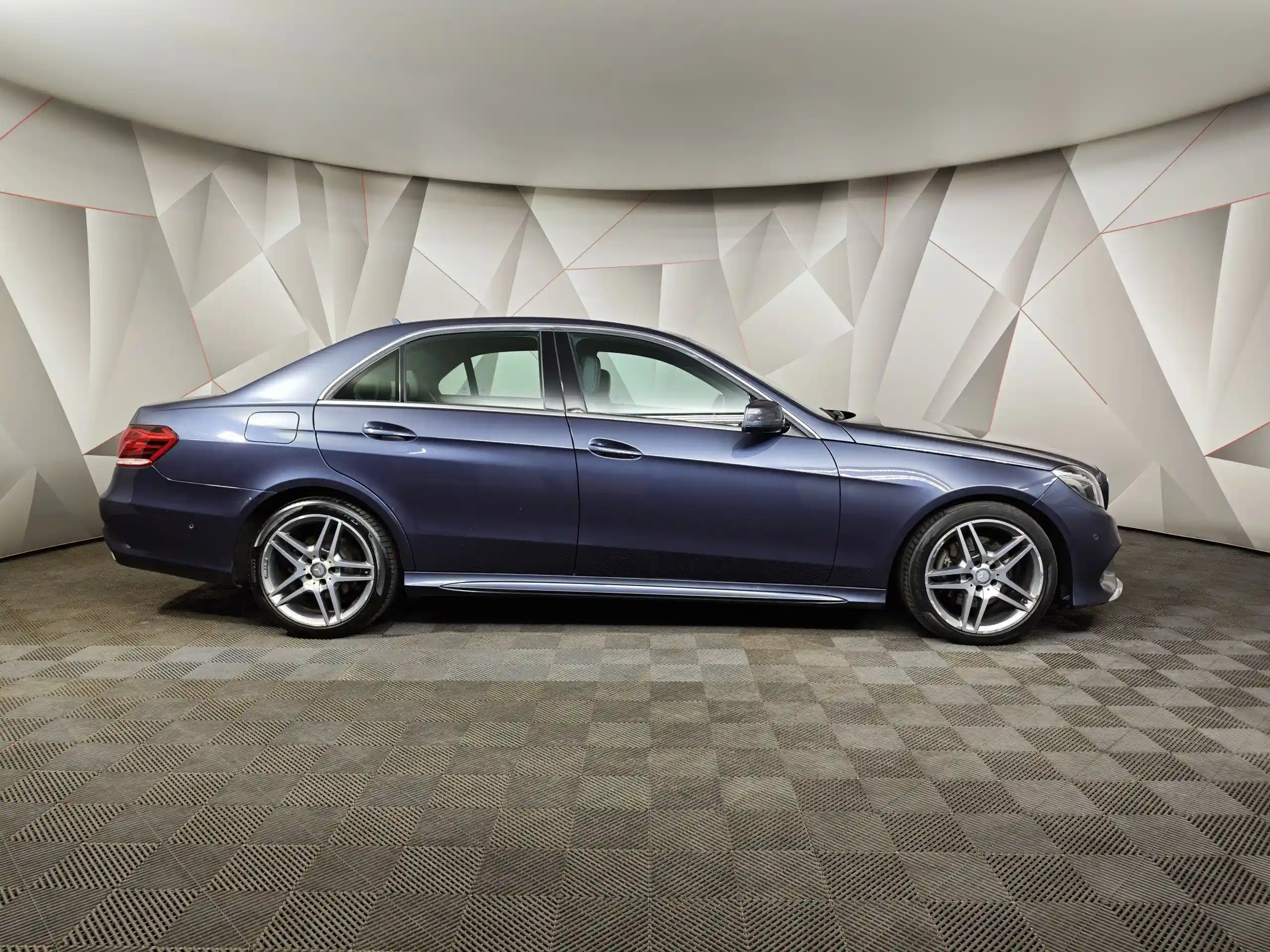 Mercedes-Benz E-Класс 2015