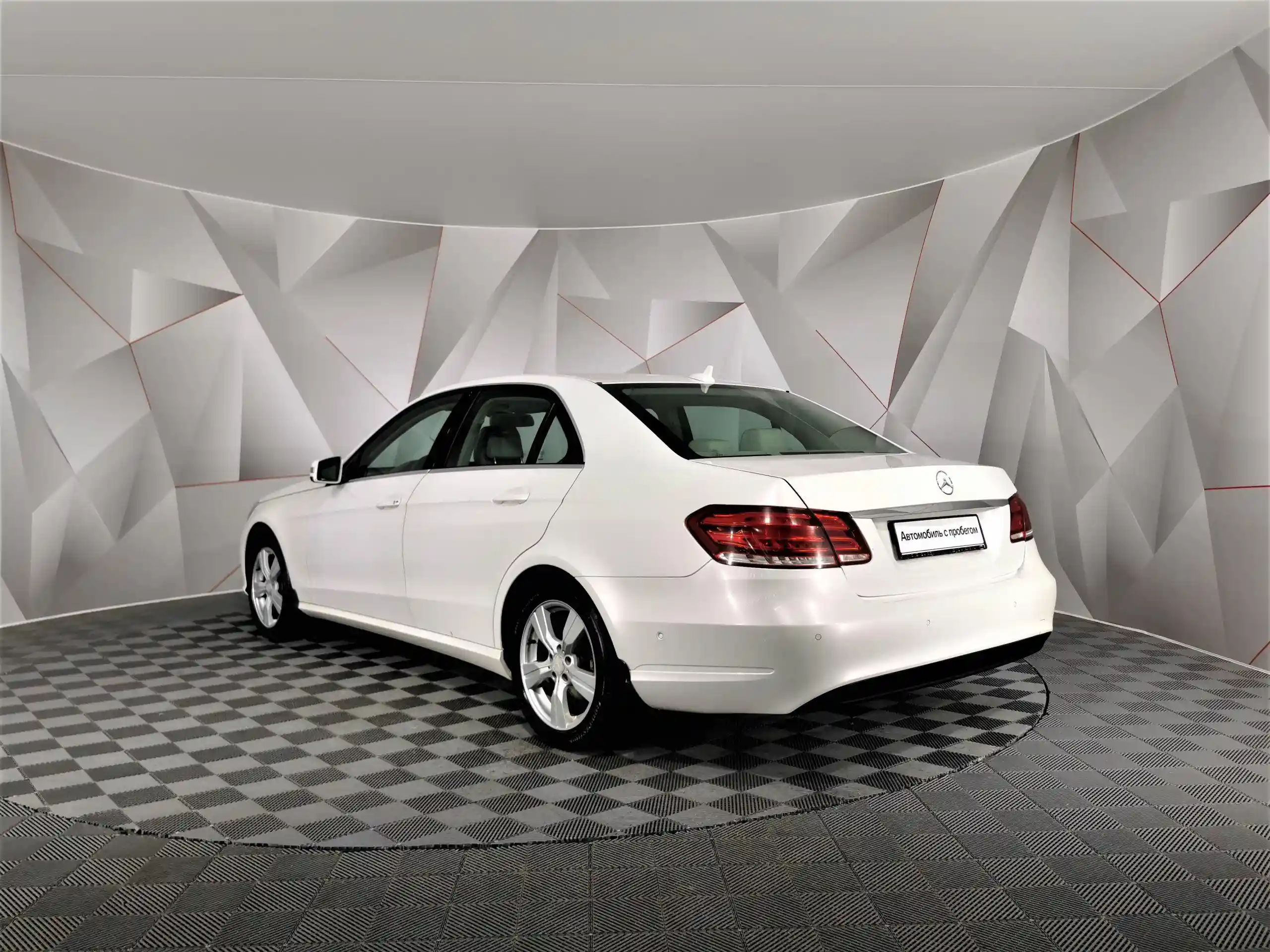 Mercedes-Benz E-Класс 2014
