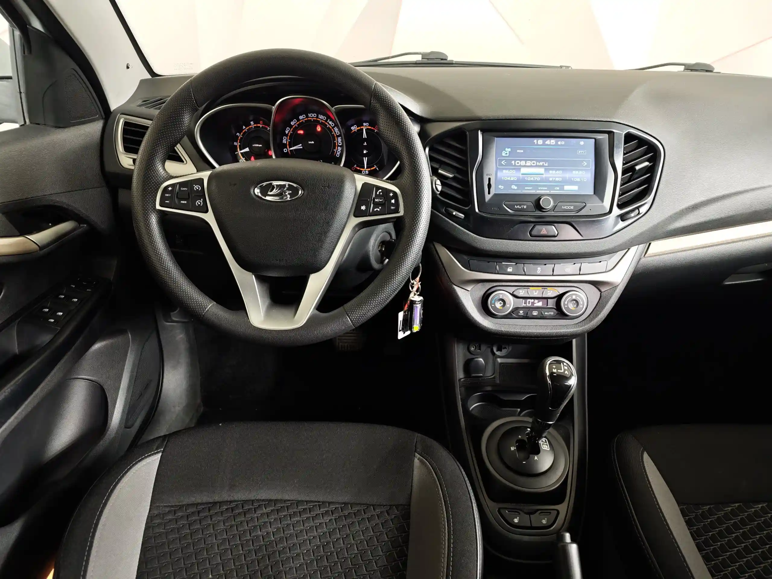 ВАЗ (Lada) Vesta 2017
