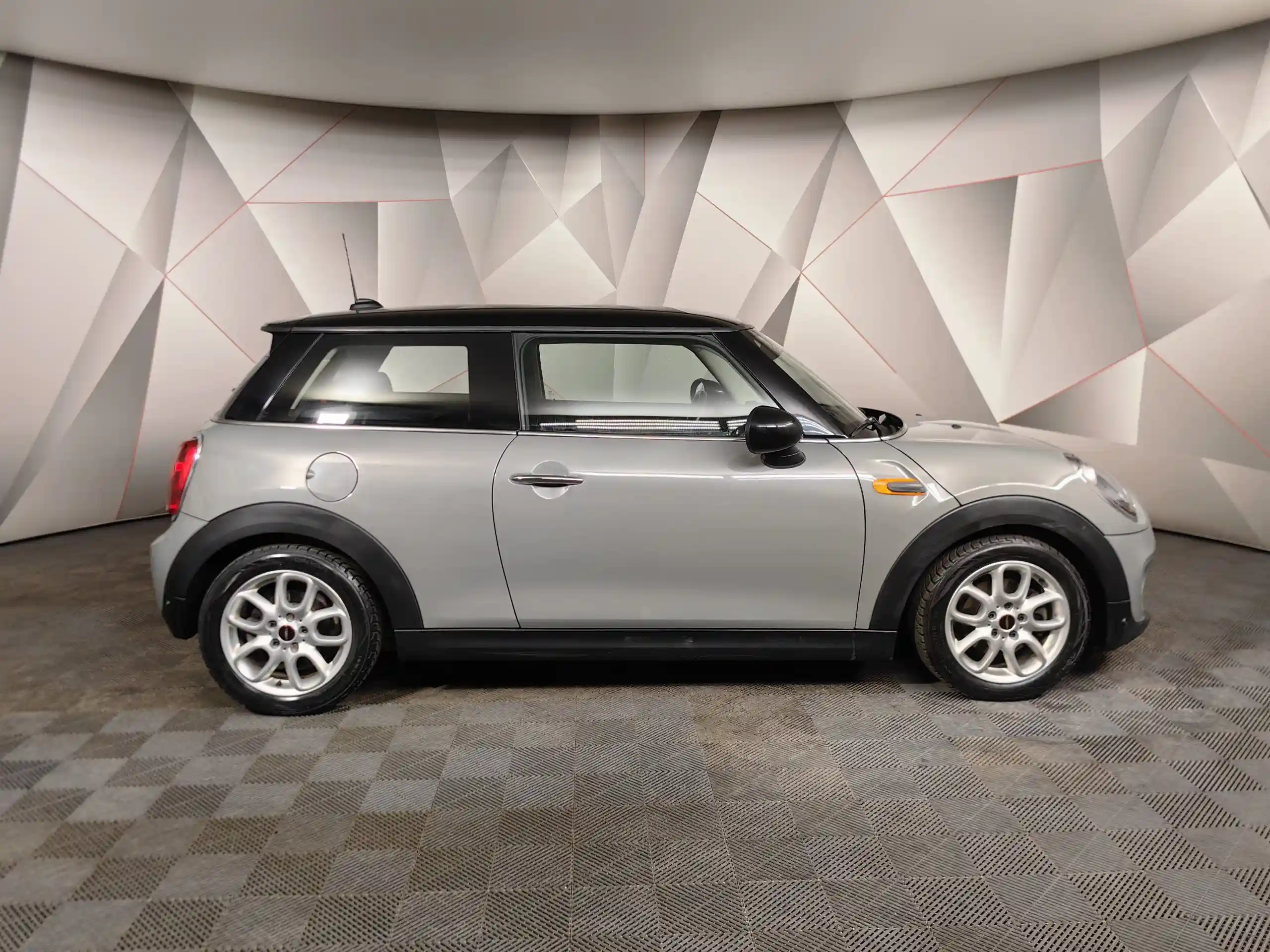 MINI 3 двери 2019