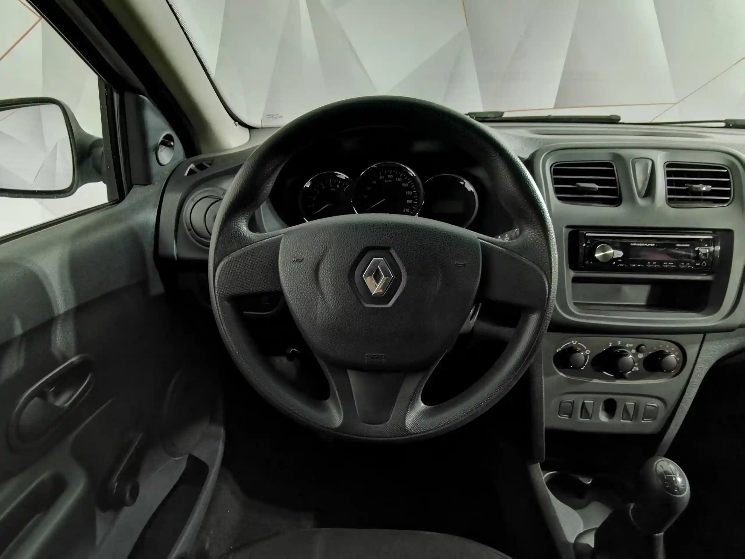 Renault Logan 2016