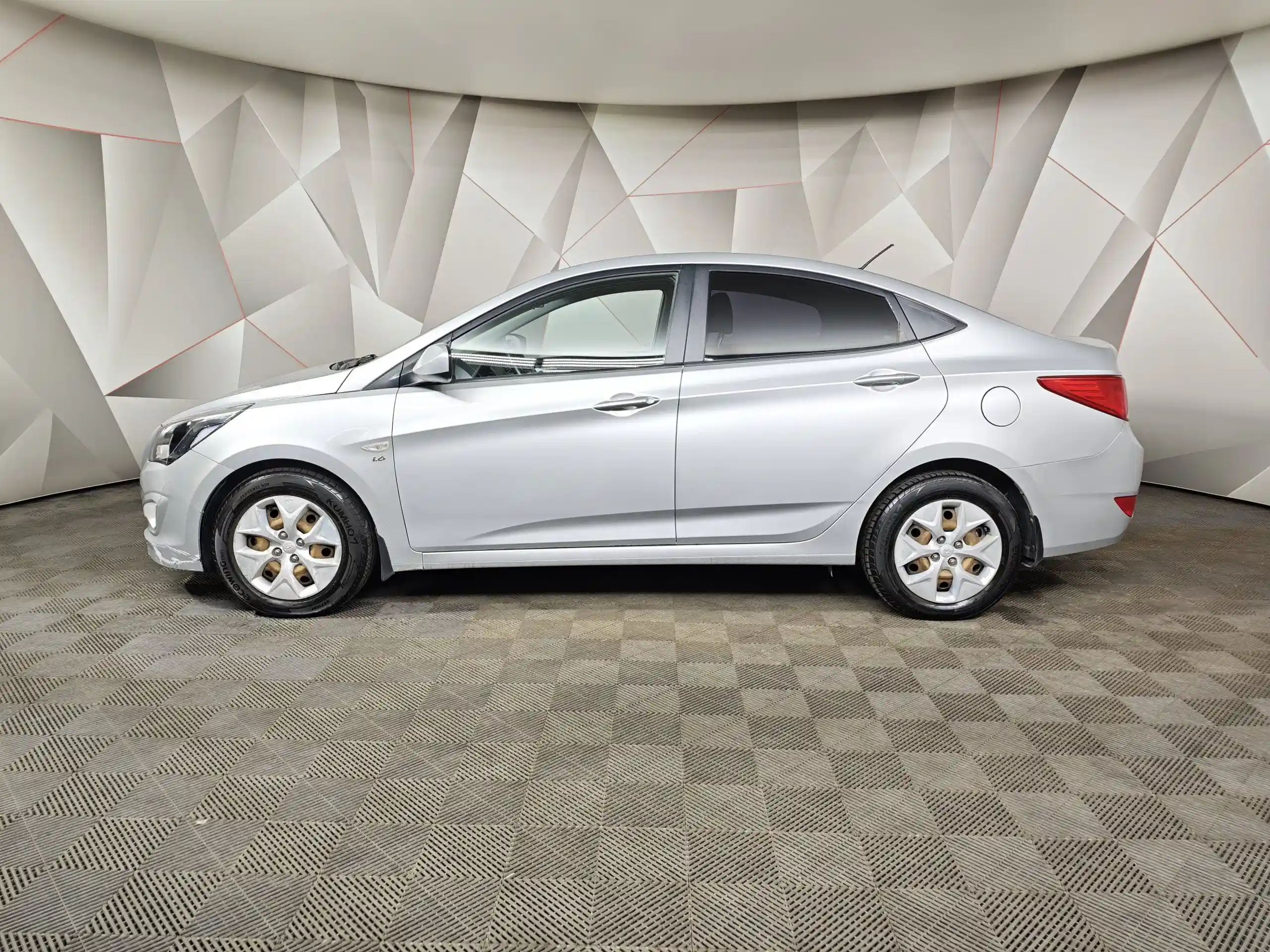Hyundai Solaris 2015