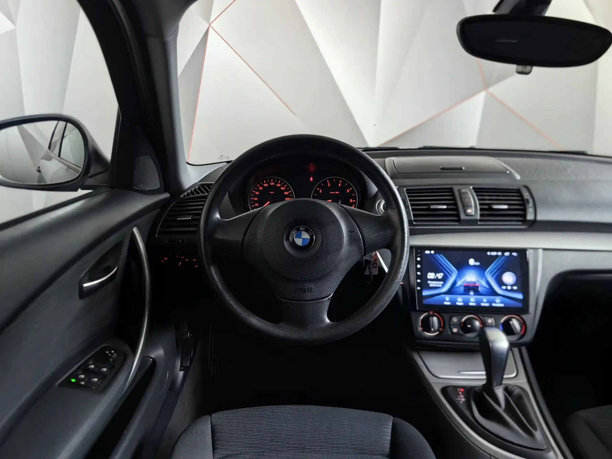 BMW 1 серия 2011