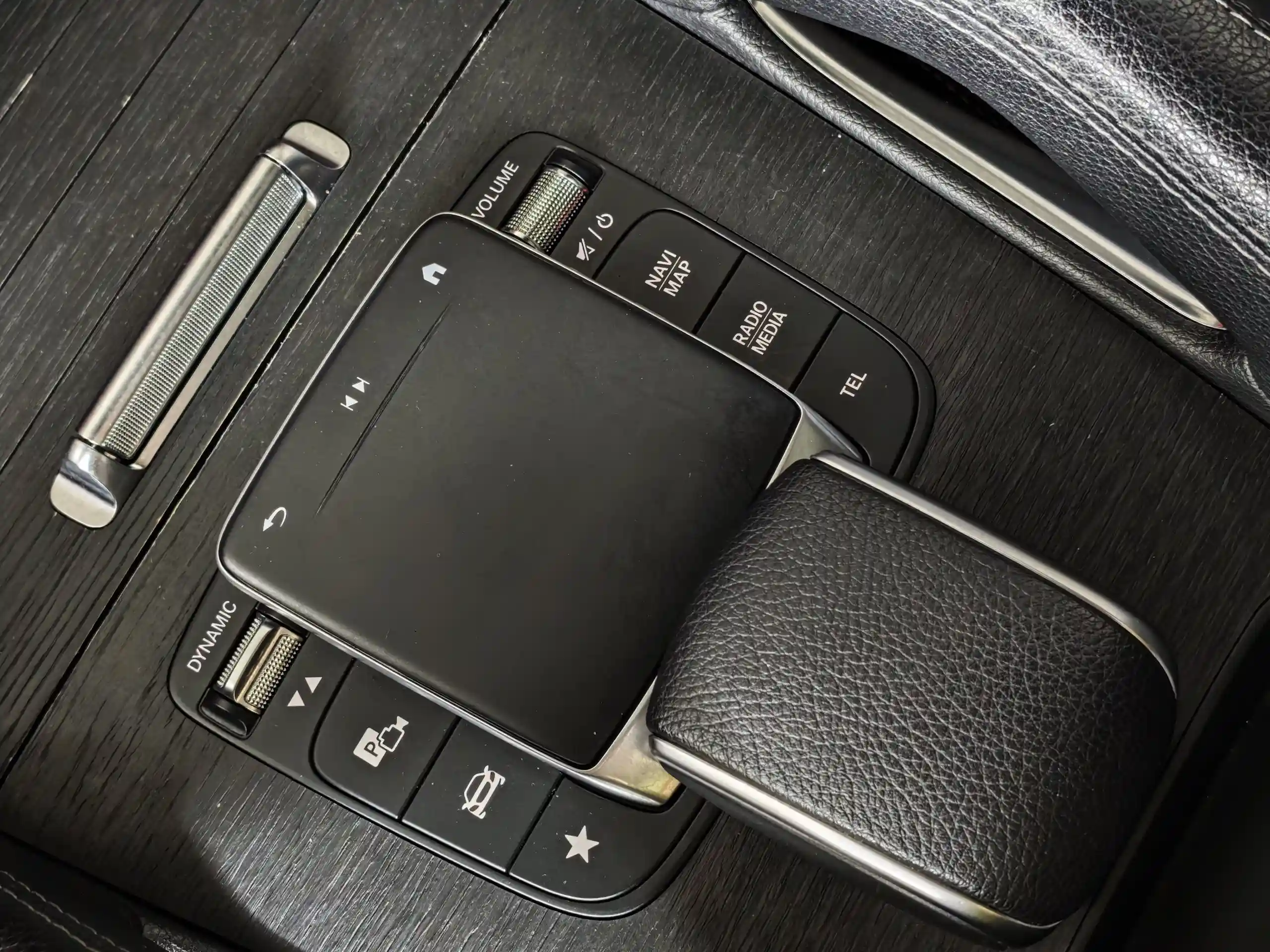 Mercedes-Benz GLE 2021