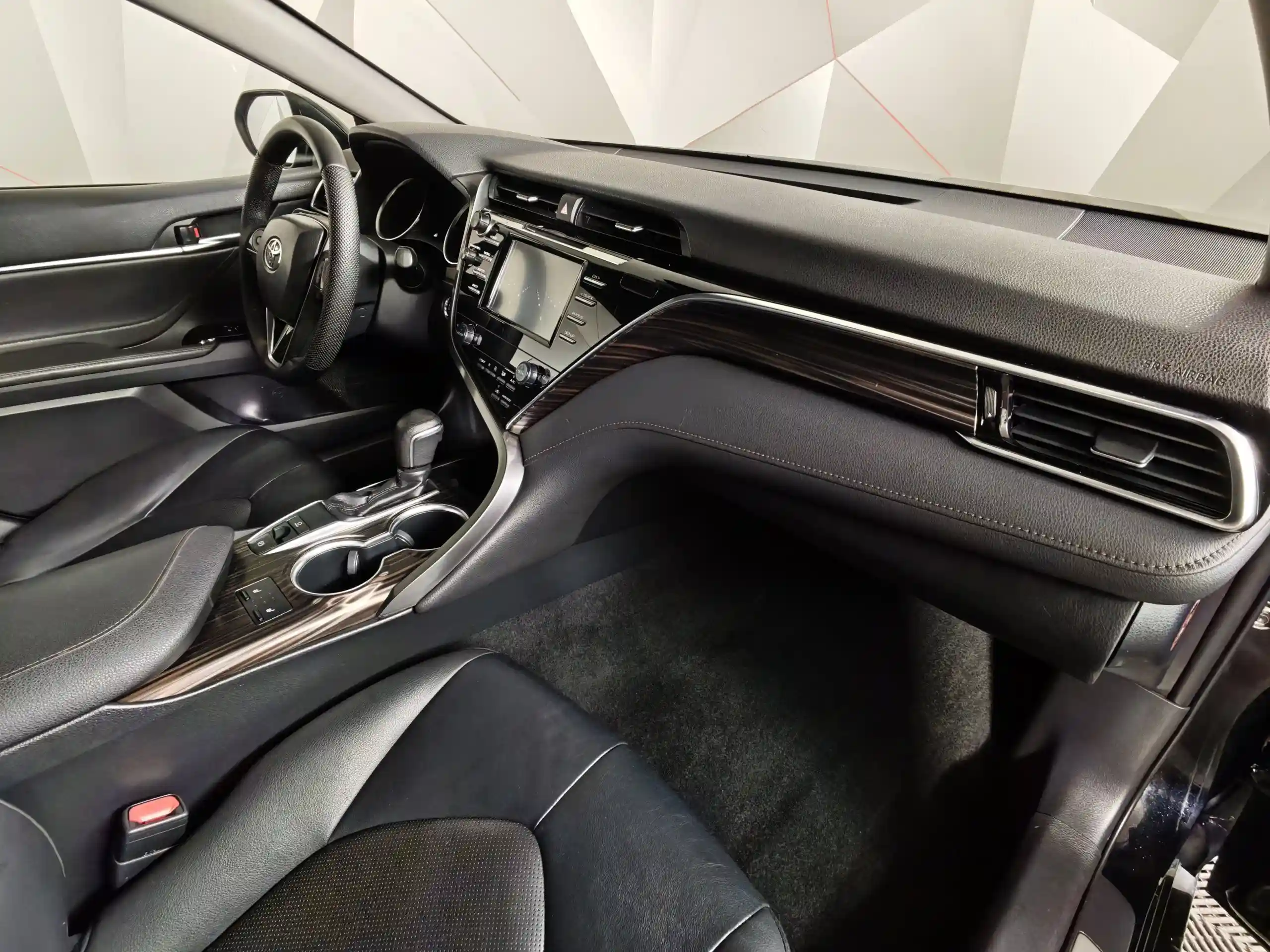 Toyota Camry 2019