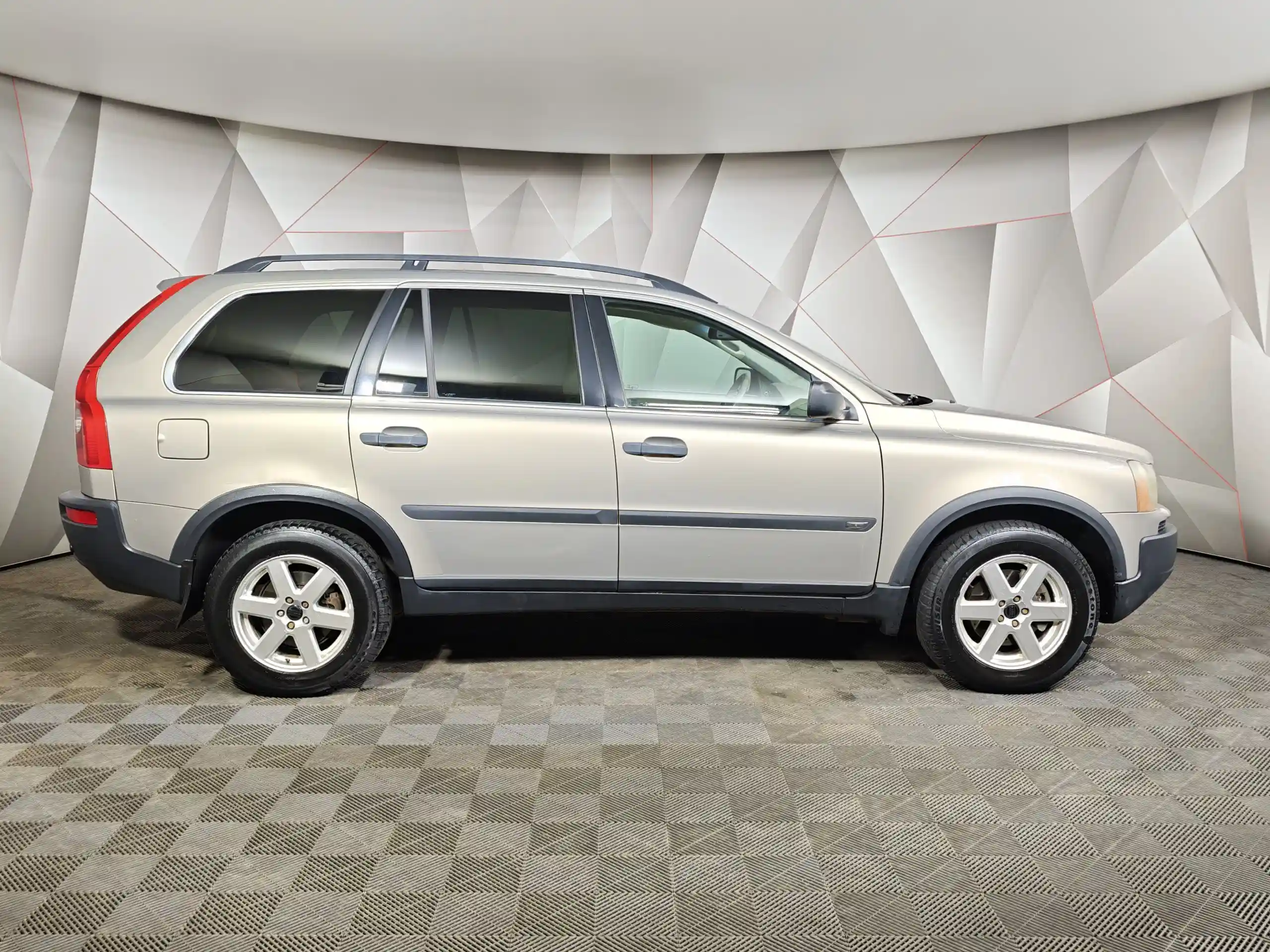 Volvo XC90 2003