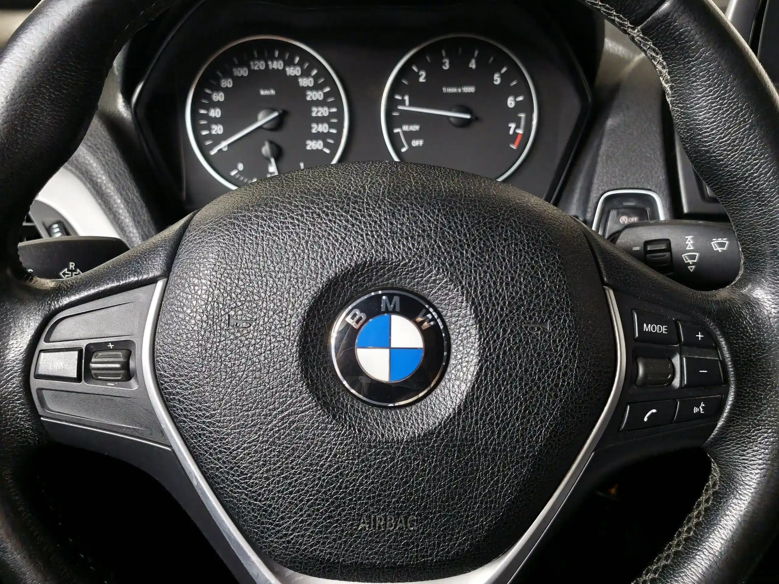 BMW 1 серия 2012