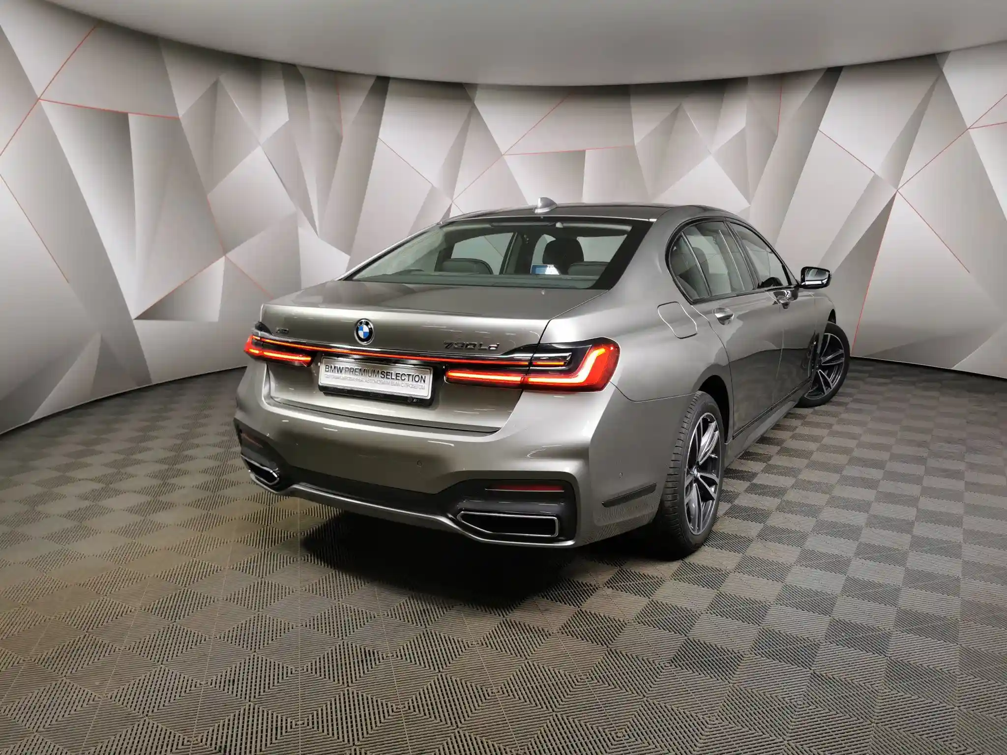 BMW 7 серия 2021