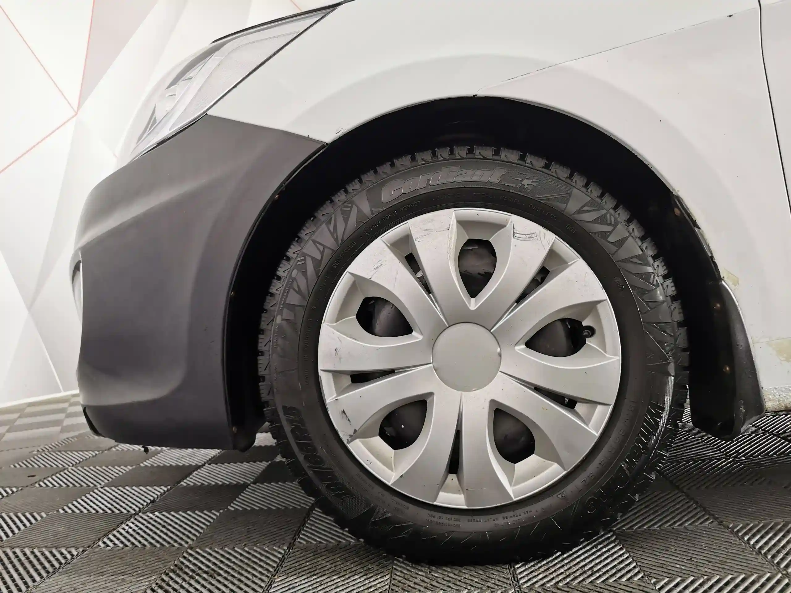 Hyundai Solaris 2013