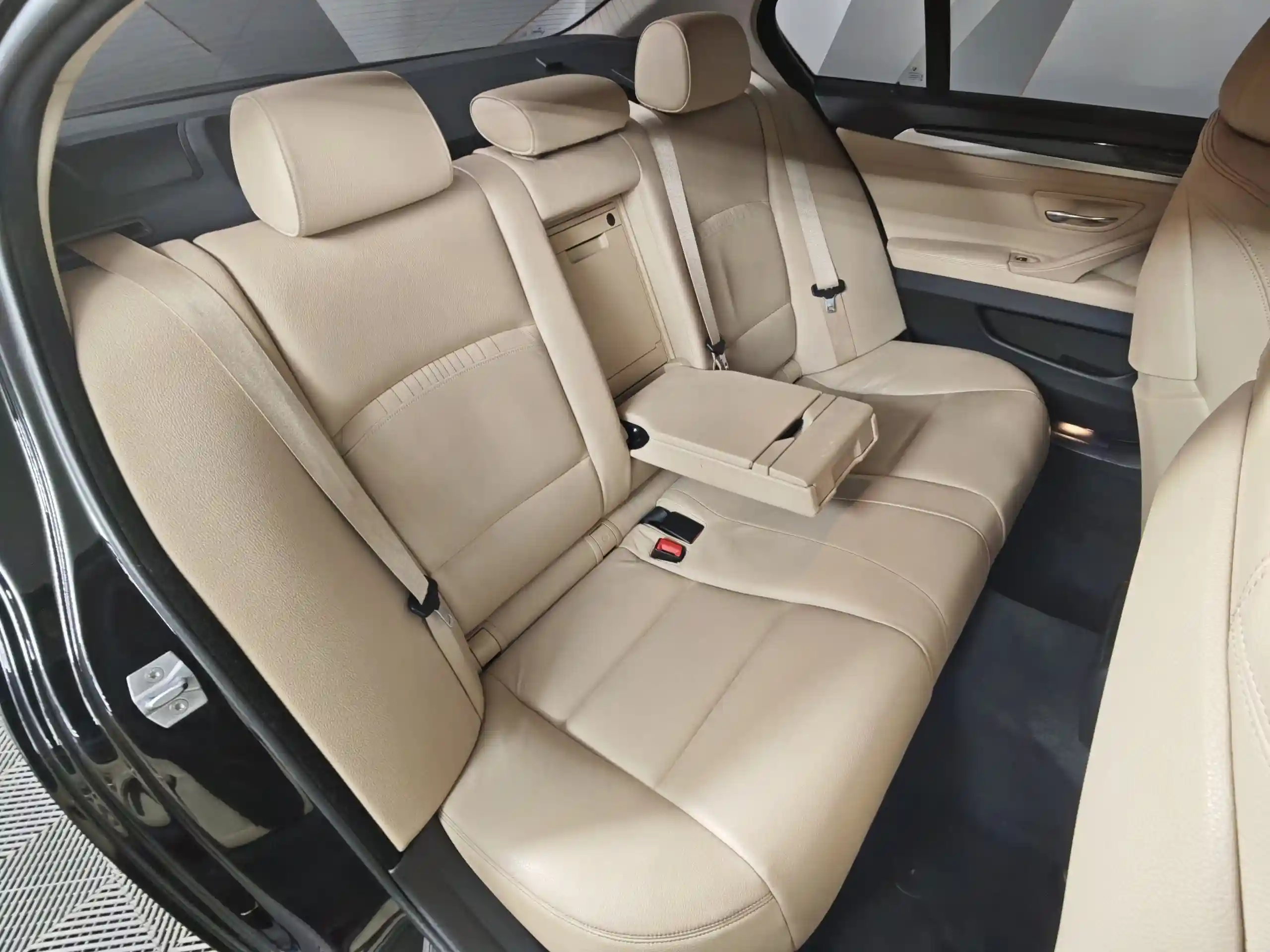 BMW 5 серия 2016