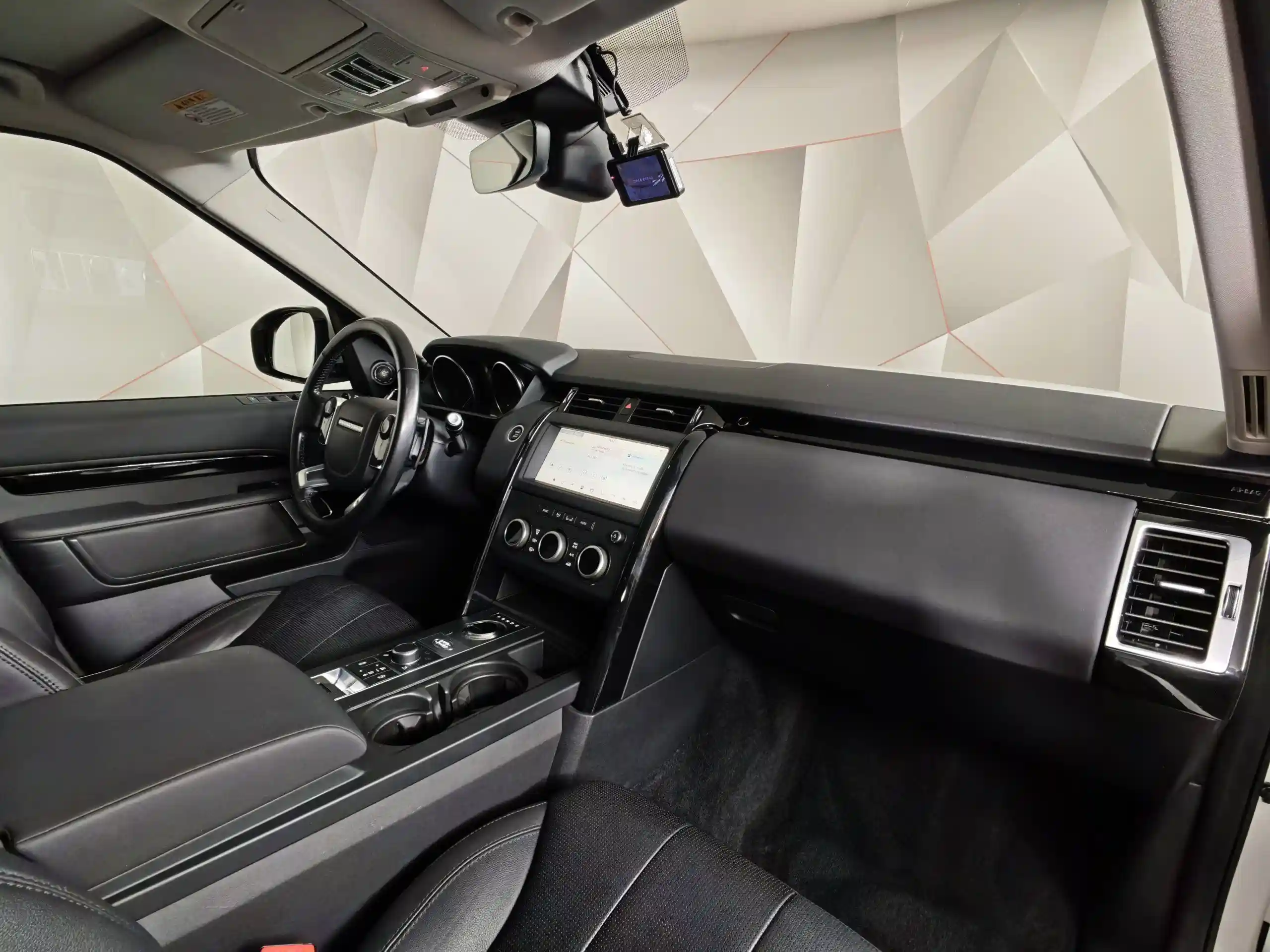 Land Rover Discovery 2019