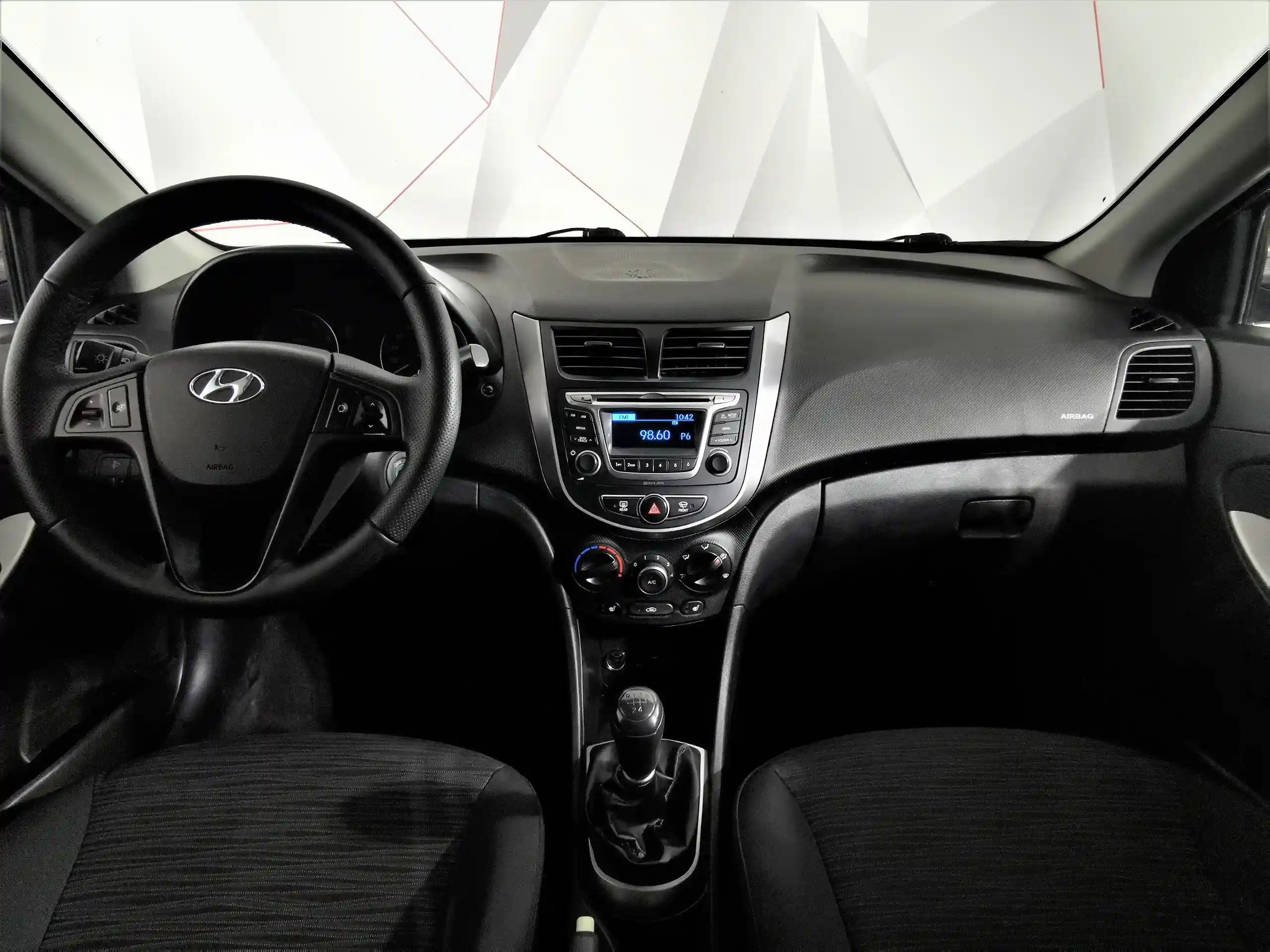 Hyundai Solaris 2015