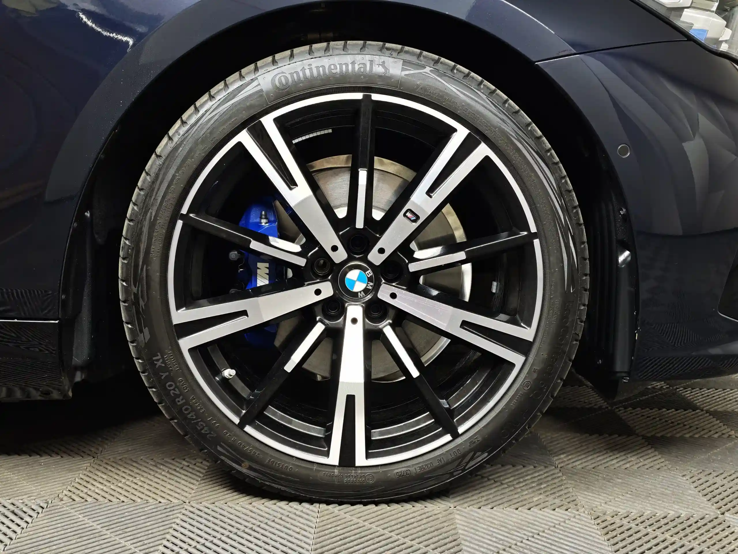 BMW 5 серия 2025