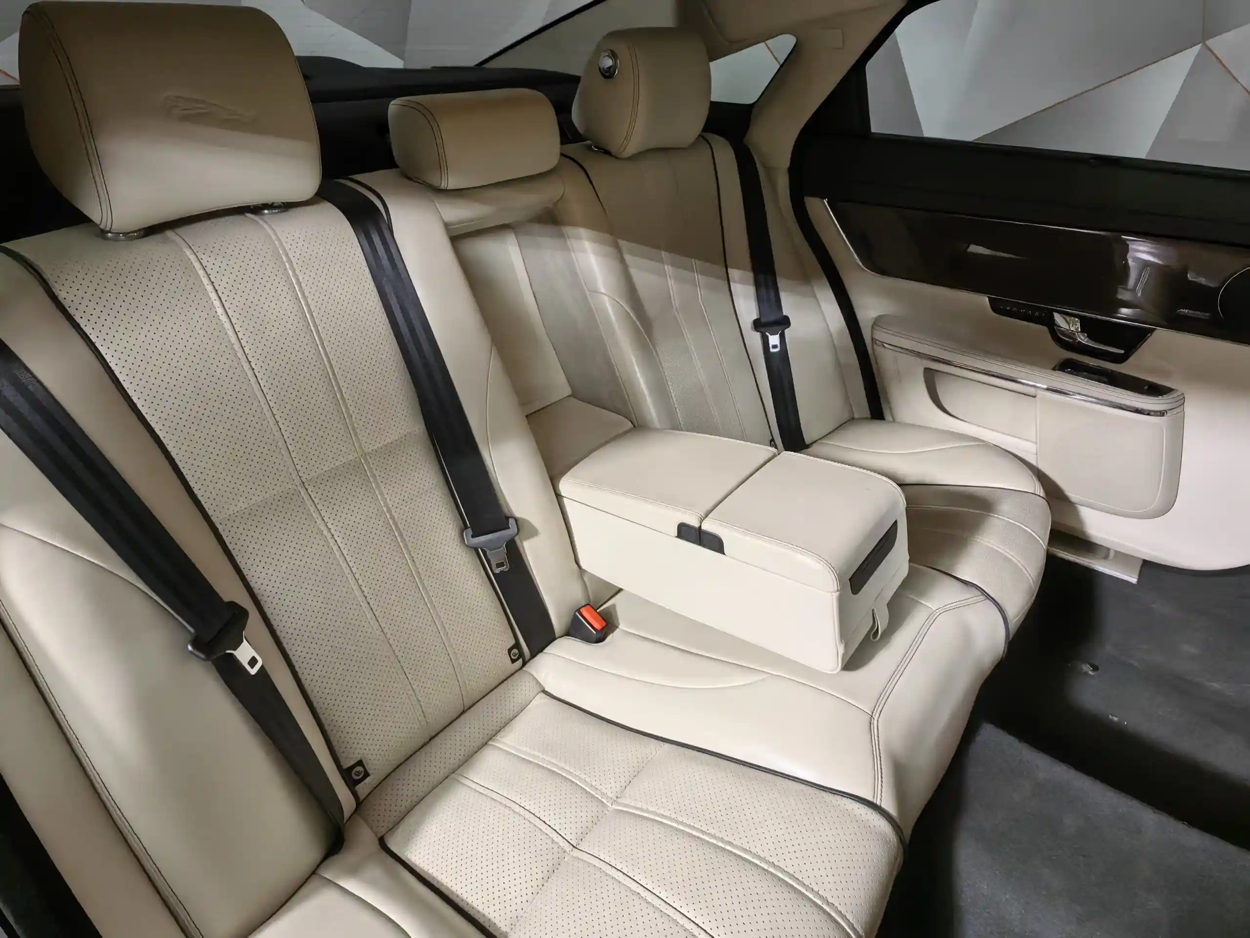 Jaguar XJ 2013