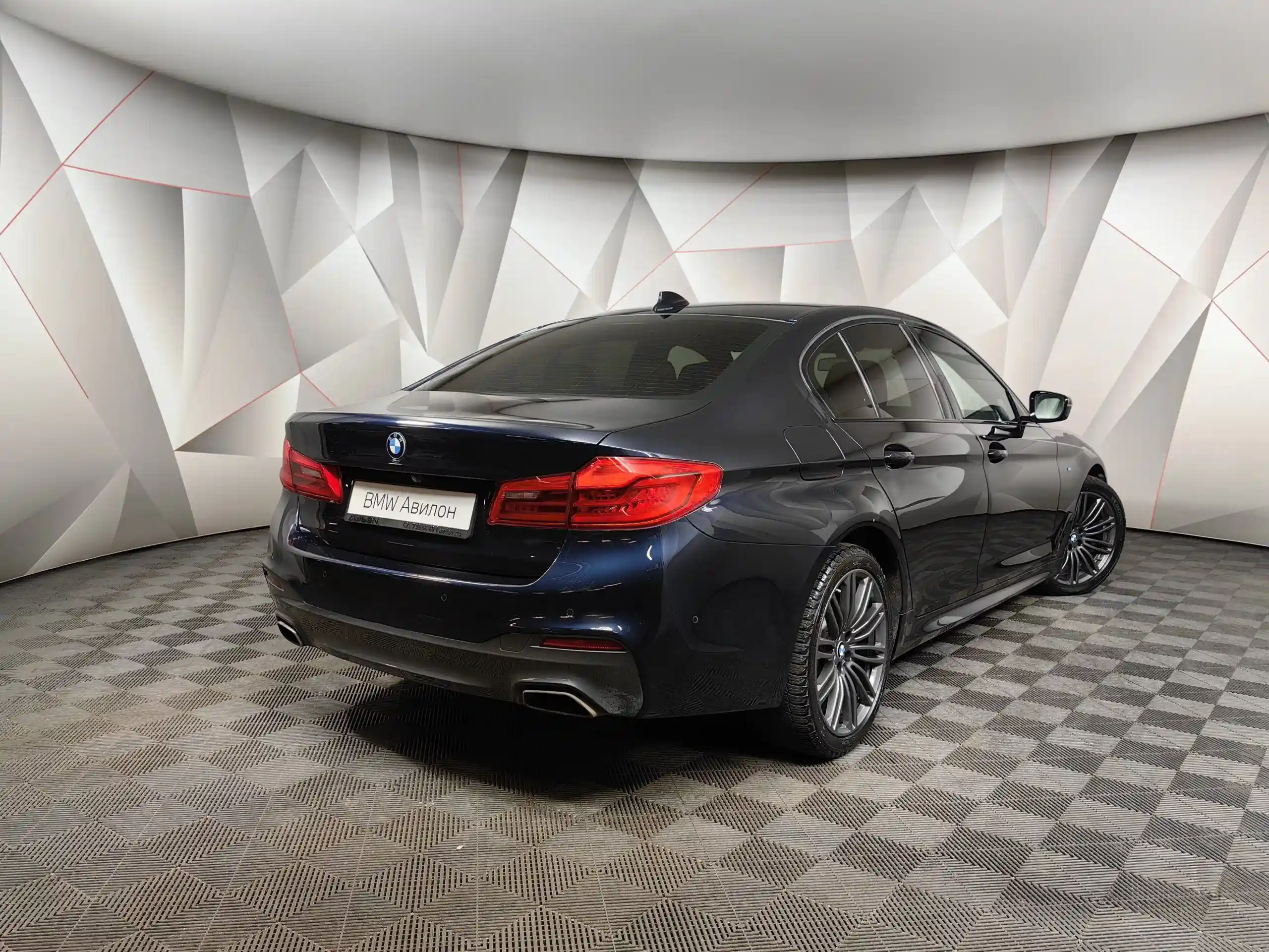 BMW 5 серия 2019