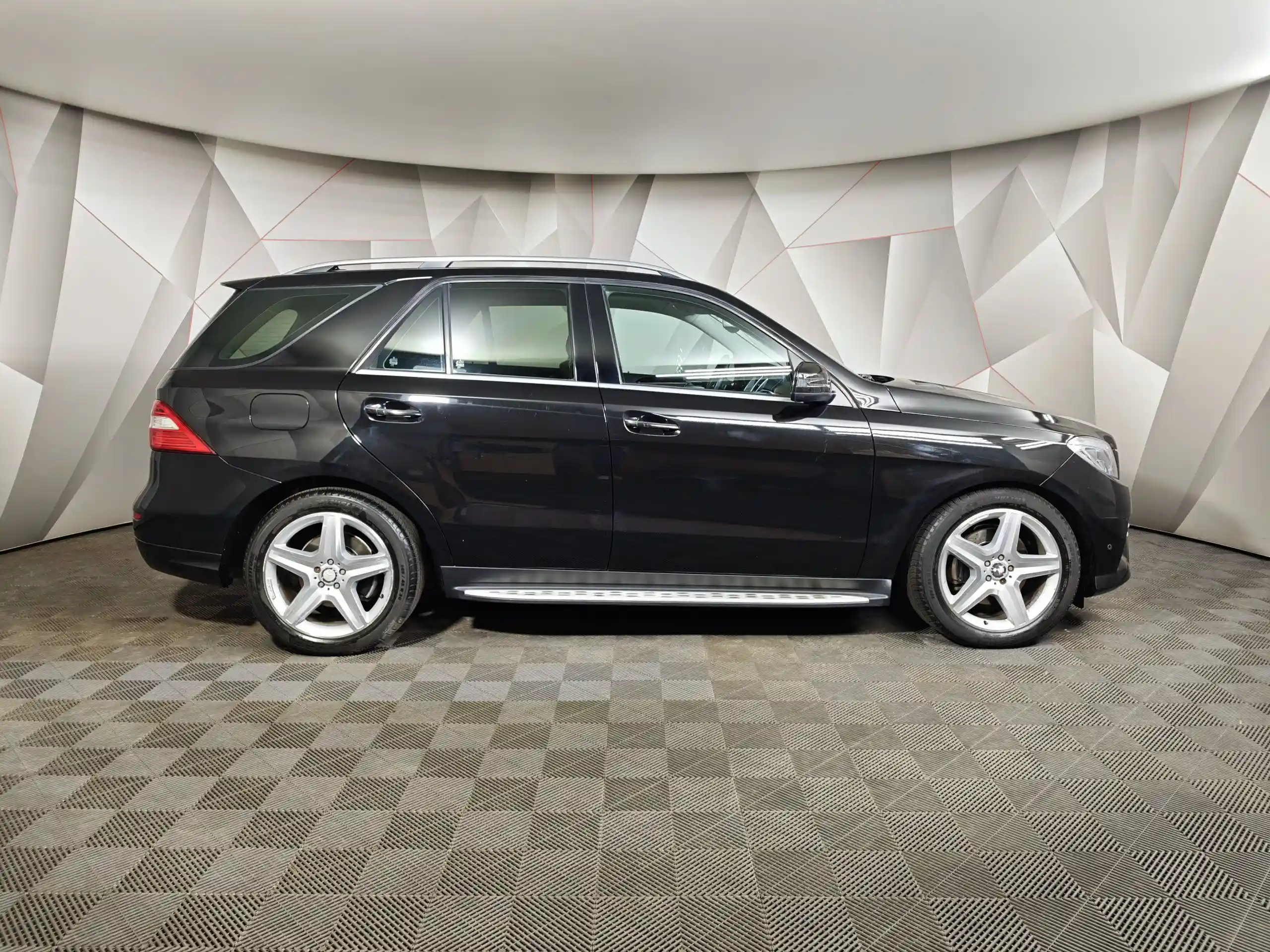 Mercedes-Benz M-Класс 2014