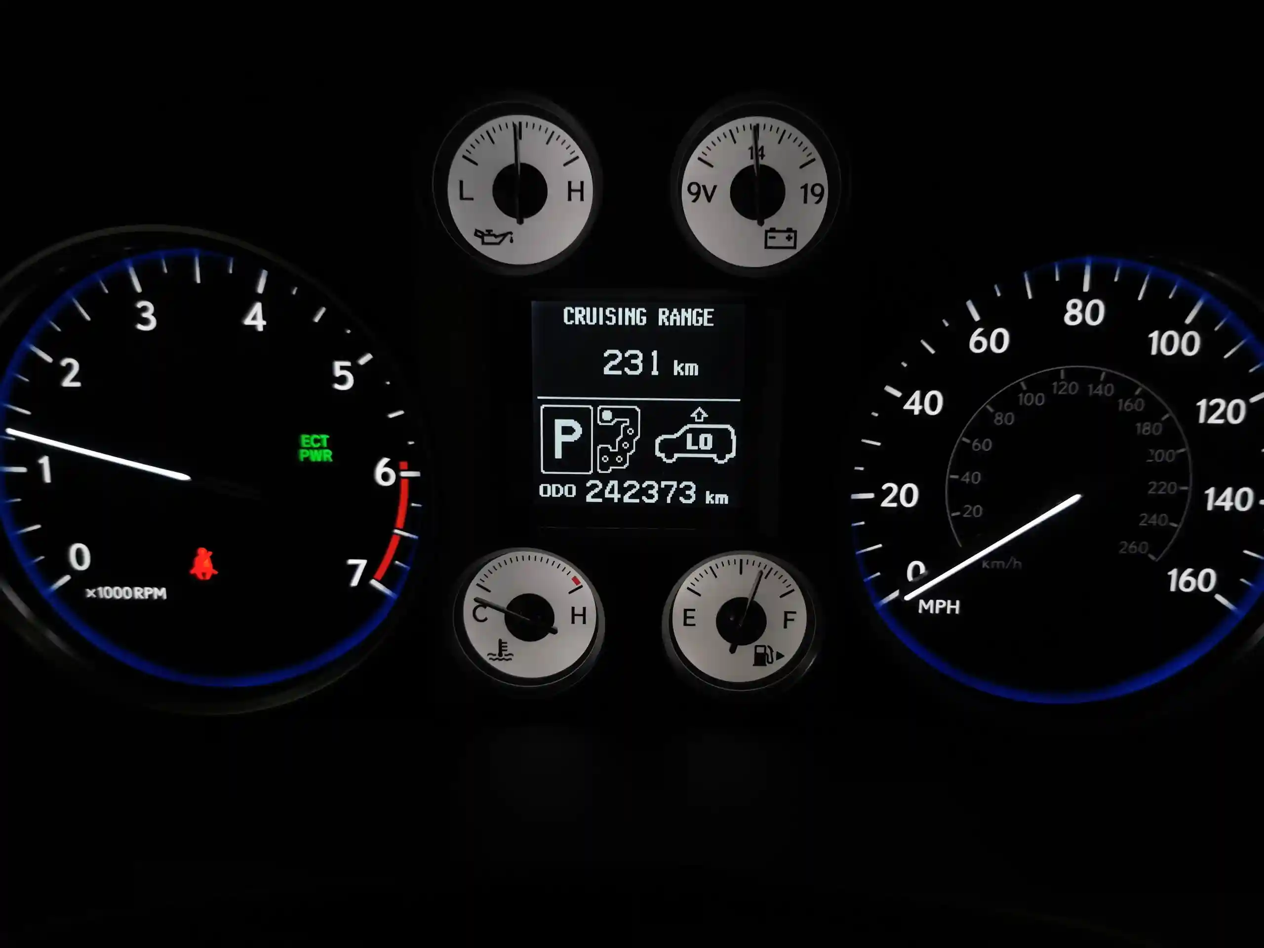 Lexus LX 2010