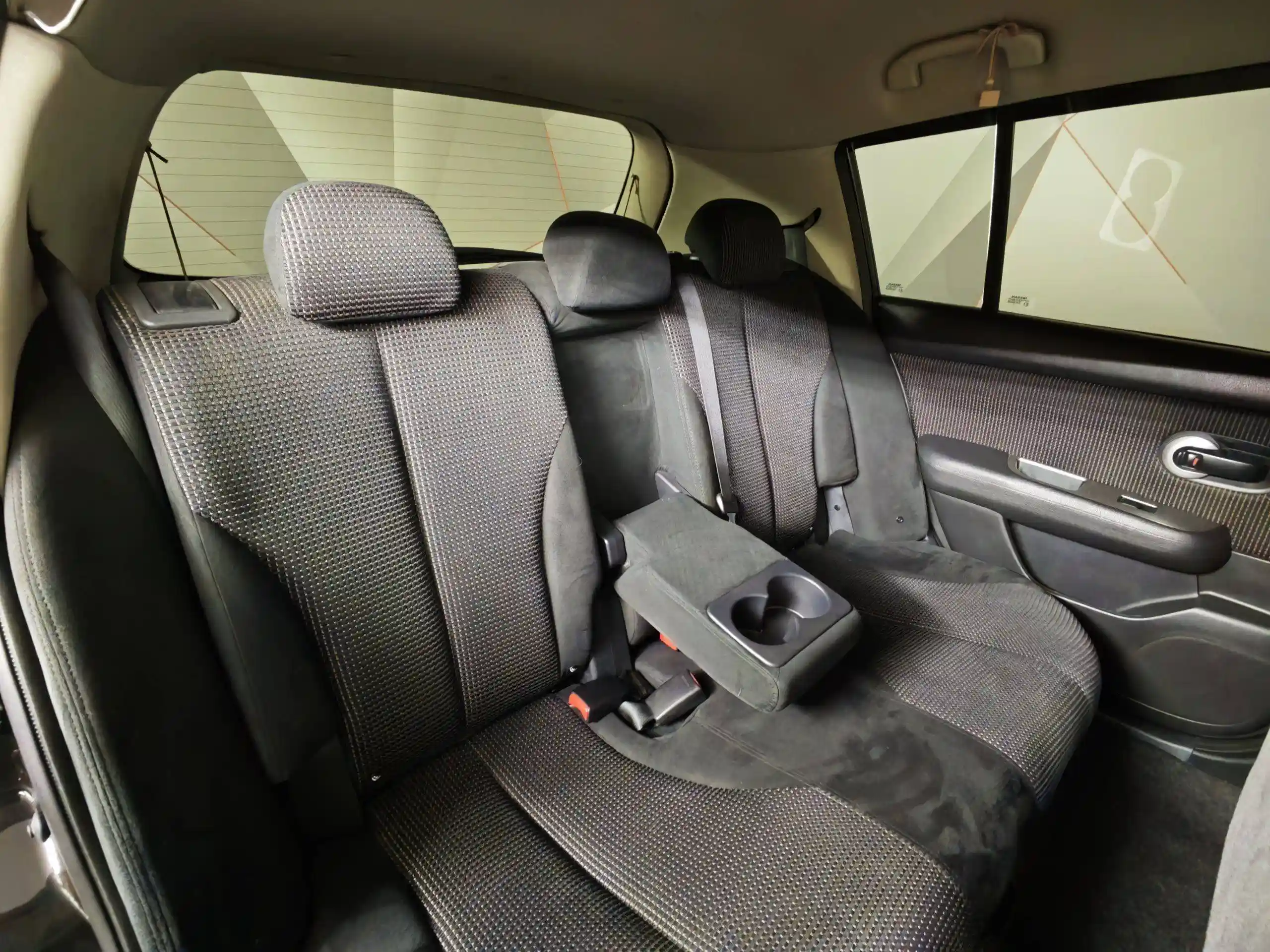Nissan Tiida 2012