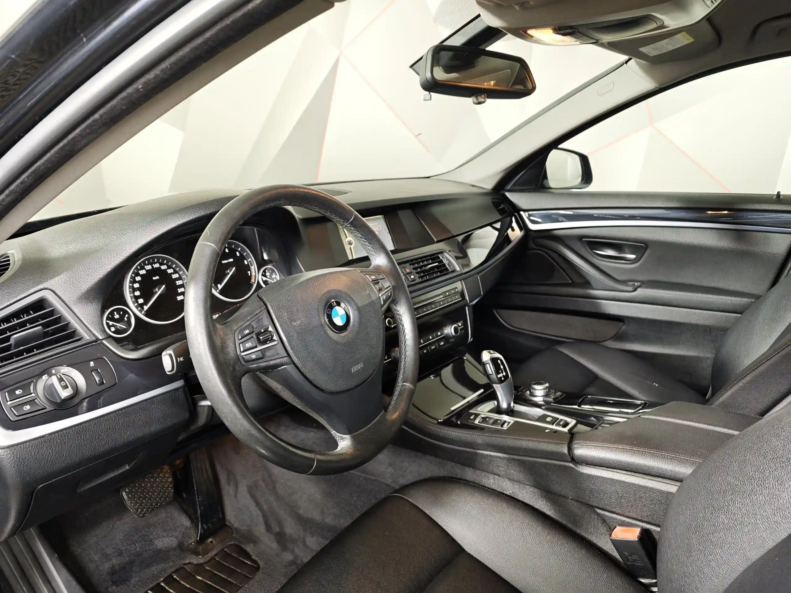 BMW 5 серия 2012