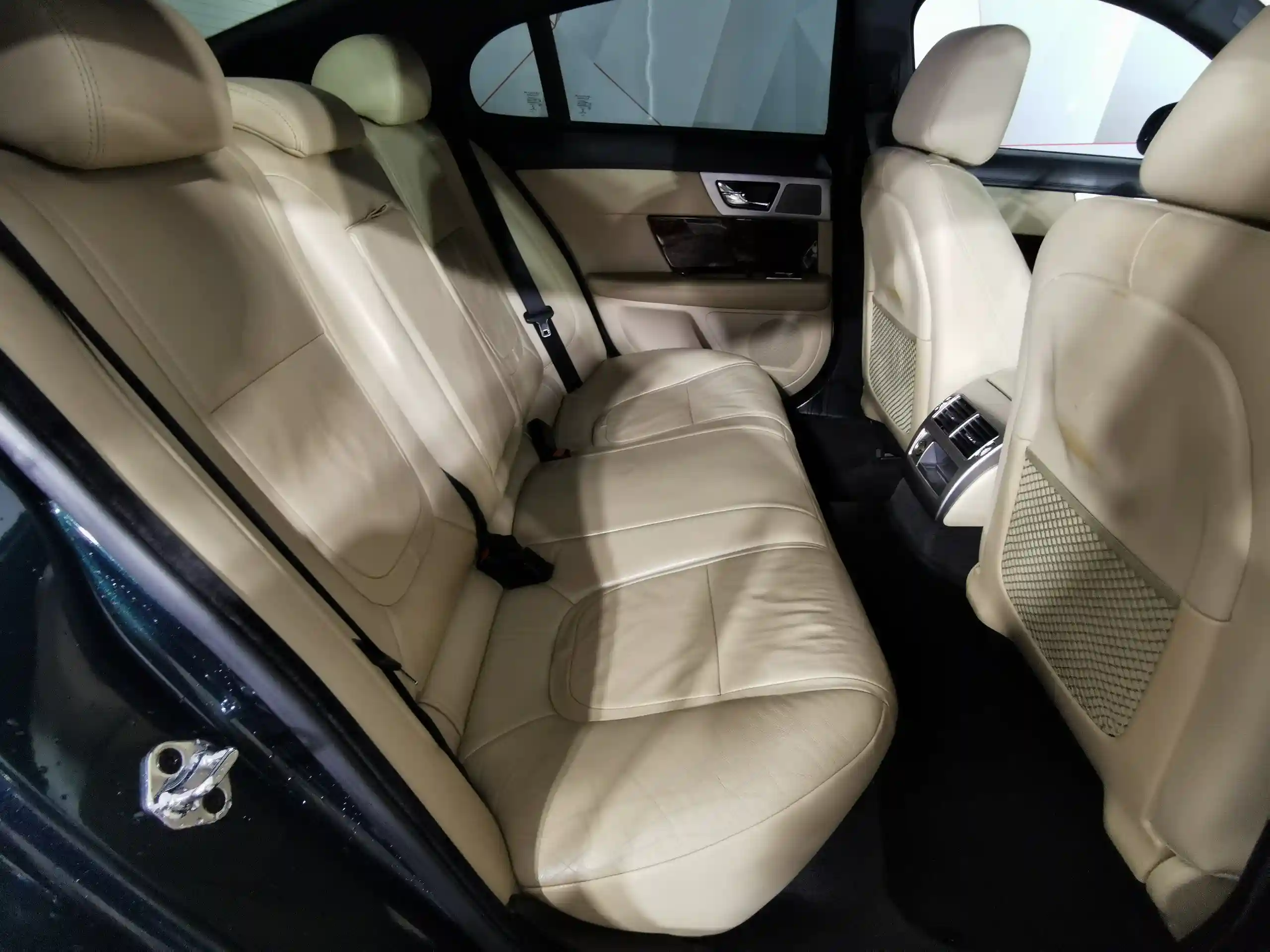 Jaguar XF 2013